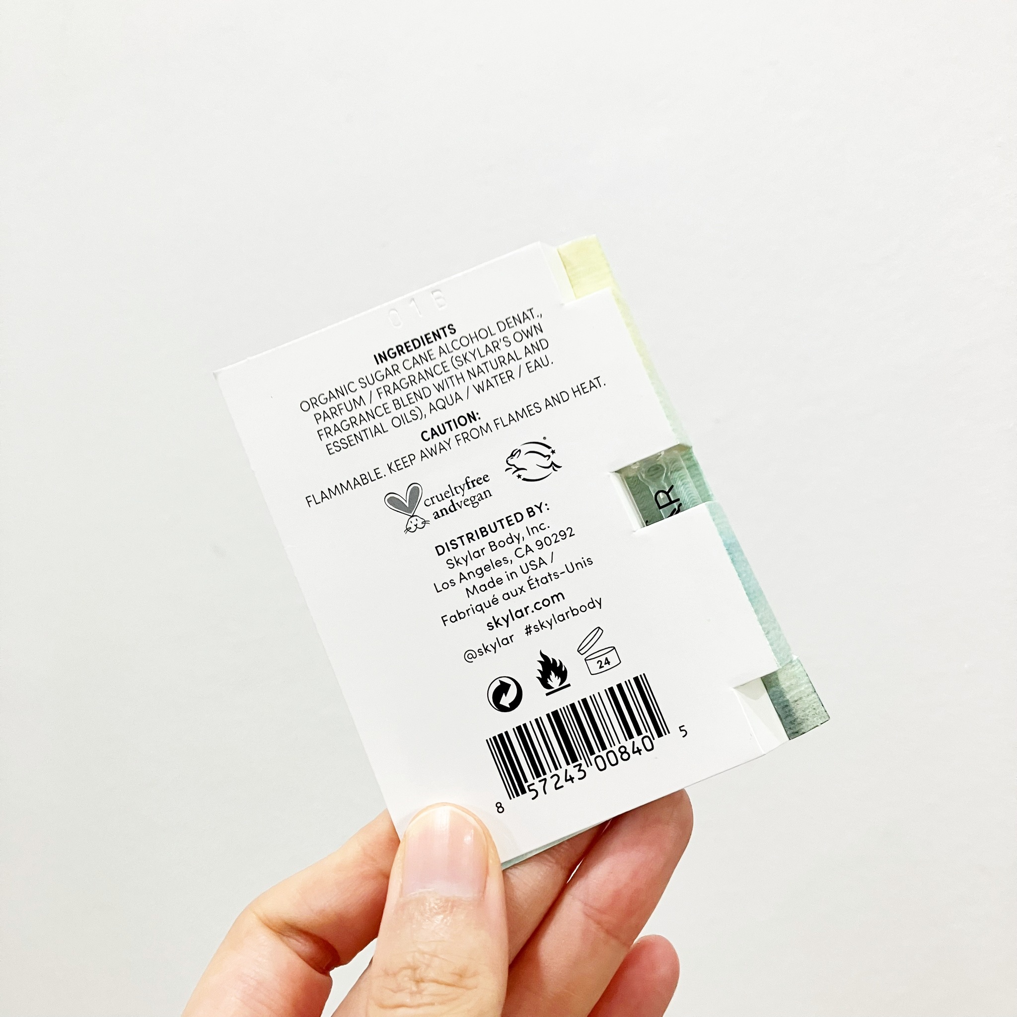 น้ำหอม Vial Skylar Isle EDT น้ำหอมที่มีกลิ่นหอมในโทน สดชื่นและสะอาด