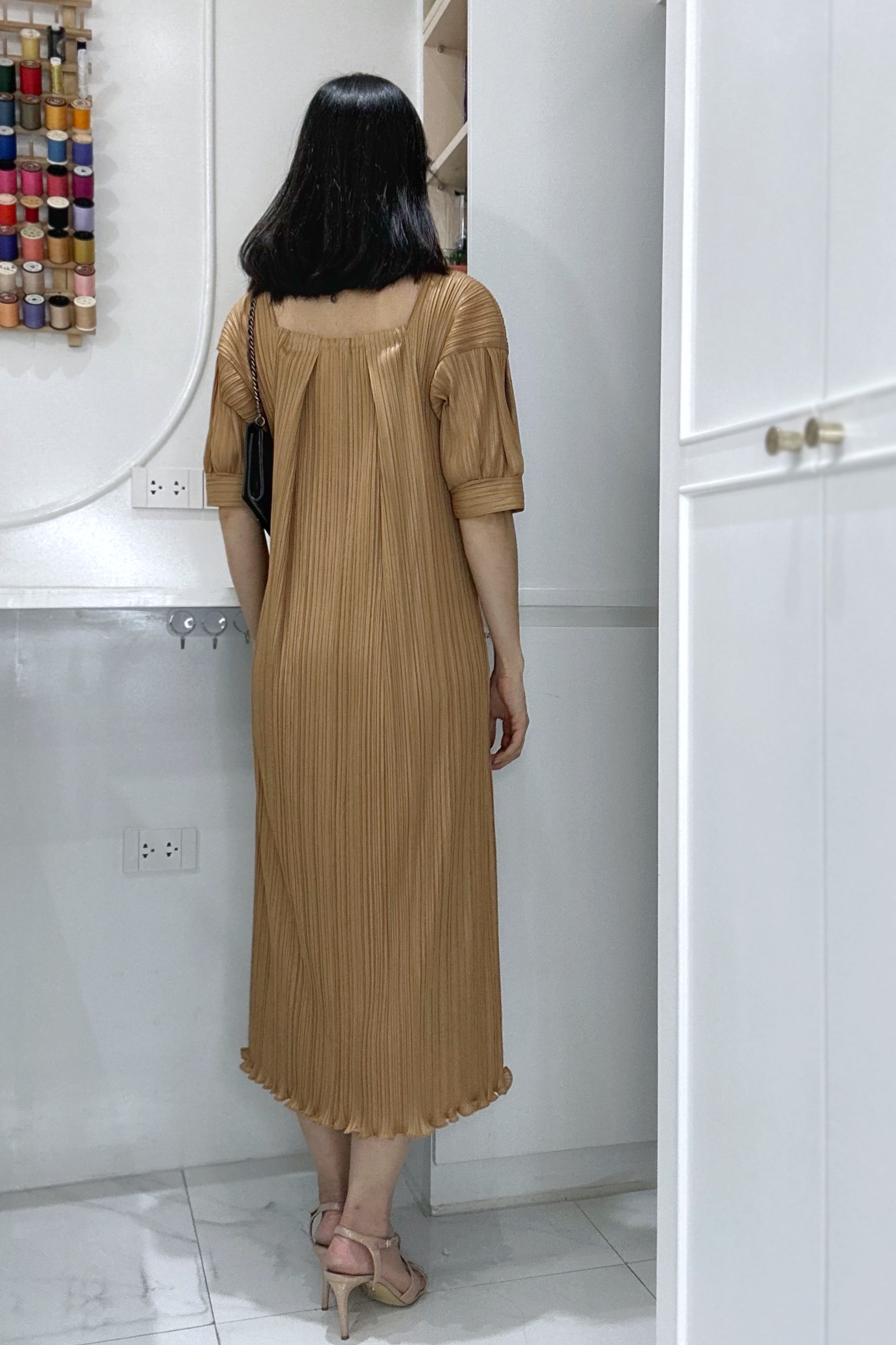 ปรับราคาลง20%!! 2MUAY รุ่น GJO2119 เดรสผู้หญิง เดรสพลีทคุณภาพ 3สี FREE SIZE SHORT SLEEVE SQUARE NECK PLEATED DRESS