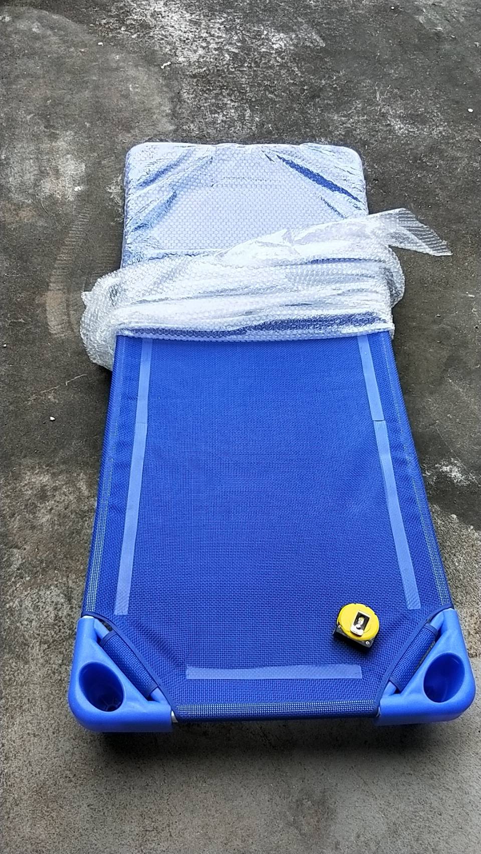 เตียงผ้าตาข่ายB สีน้ำเงิน โครงสร้างไฟเบอร์กลาส,เตียงเด็กอนุบาล,เตียงสนาม เตียงตาข่าย เตียงผ้าใบตาข่าย สำหรับโรงเรียน ศูนย์พัฒนาเด็กเล็ก พร้อมส่ง