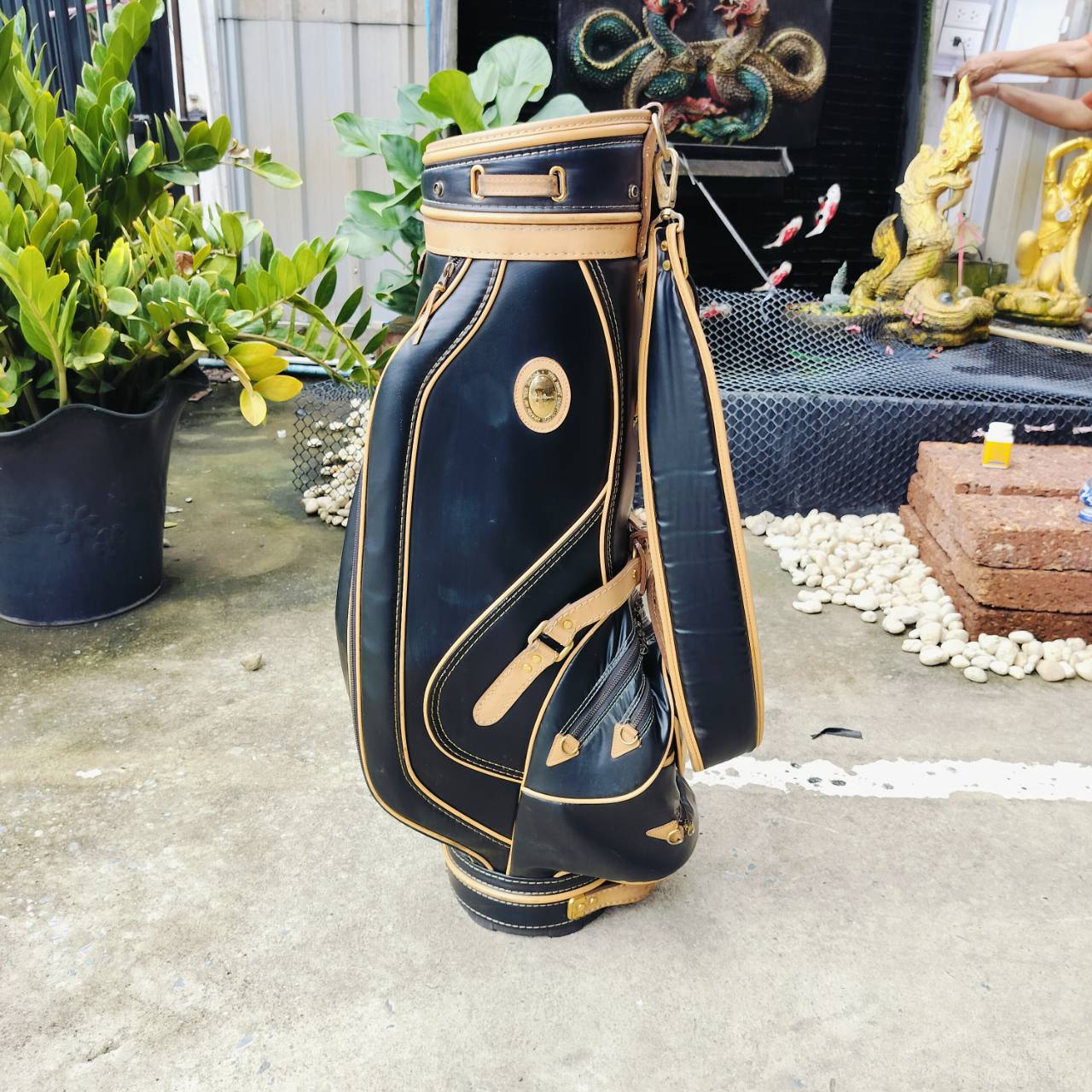 ถุงกอล์ฟ HONMA หนังแท้ มือสอง MADE IN JAPAN สวยคลาสสิคมากๆ