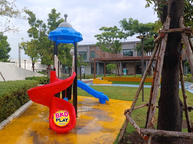 เครื่องเล่นสนามกลางแจ้ง-ในร่ม,ชุดยูเอฟโอสองสไลด์ กระดานลื่น, ของเล่น,ครุภัณฑ์สนามเด็กเล่น, สพฐ,โครงการโรงเรียนประชารัฐ ทำงบประมาณ70,000 บาท