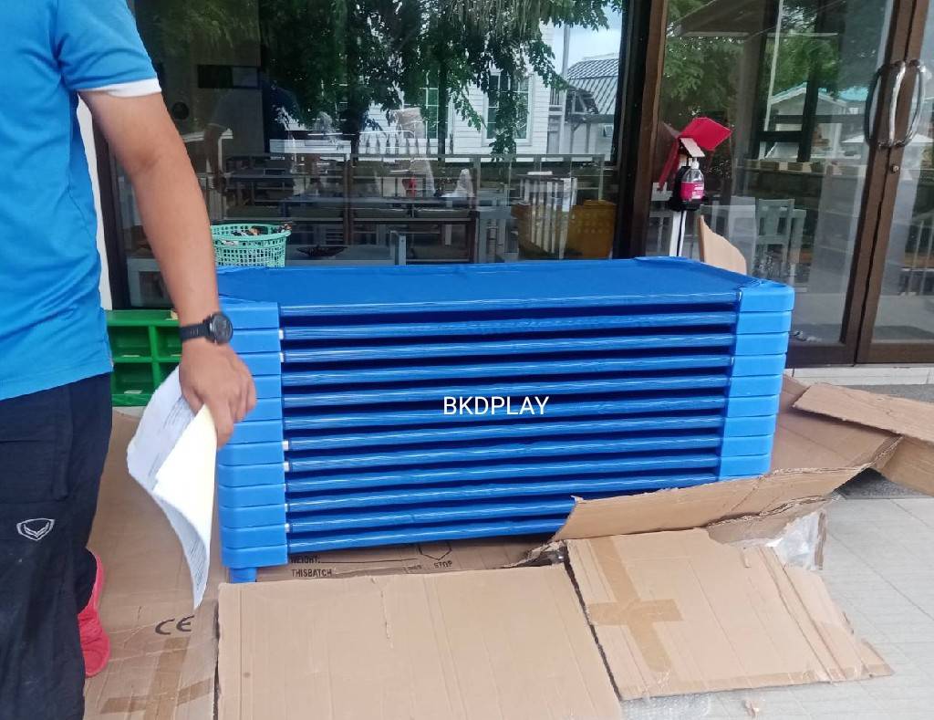 เตียงผ้าตาข่ายB สีน้ำเงิน โครงสร้างไฟเบอร์กลาส,เตียงเด็กอนุบาล,เตียงสนาม เตียงตาข่าย เตียงผ้าใบตาข่าย สำหรับโรงเรียน ศูนย์พัฒนาเด็กเล็ก พร้อมส่ง