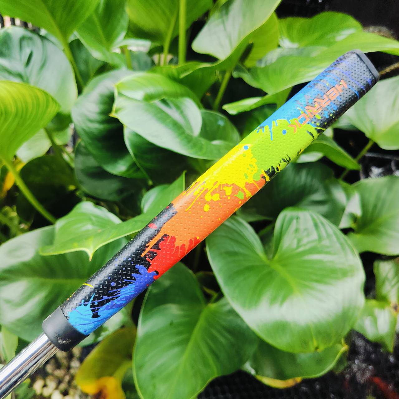 PUTTER ODYSSEY WHITE HOT TOUR #1 ความยาว 34 นิ้ว กริพสวยและแพงมาก และสีเข้ากันมาก ทรงสตูดิโอสแตนดาร์ดแต่แฝงด้วยความเจ๋ง ด้วยการวางน้ำหนักแบบใหม่ บล๊านซ์มาก ไม้กอล์ฟพรีเมี่ยมมือสอง ของแท้ By NakaraLuxurious