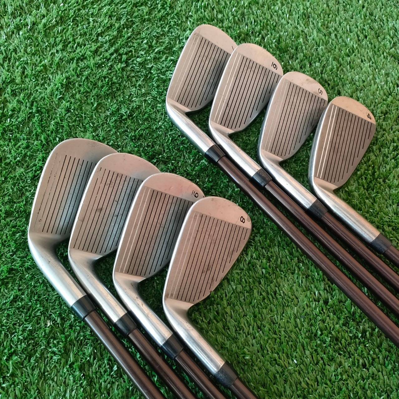 ชุดเหล็ก TAYLORMADE FIRESOLE TITANIUM มีเหล็ก 4-9 เเละ PW SW ก้าน TAYLORMADE FLEX R