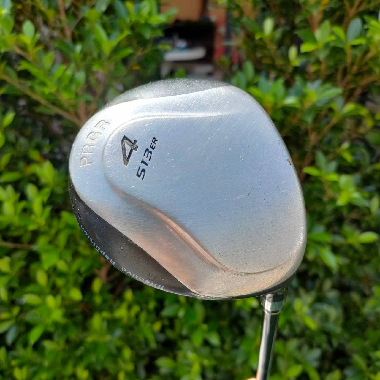 FW4 PRGR 513ER ก้าน OPTIMIZED FLEX BALANCE ระยะเกือบเท่าหัวไม้ 3 แต่องศาเปิดกว่า ทำให้ตีง่ายกว่ามากๆ ตีไกลกว่า FW5 เยอะ พรีเมี่ยมญี่ปุ่นครับ