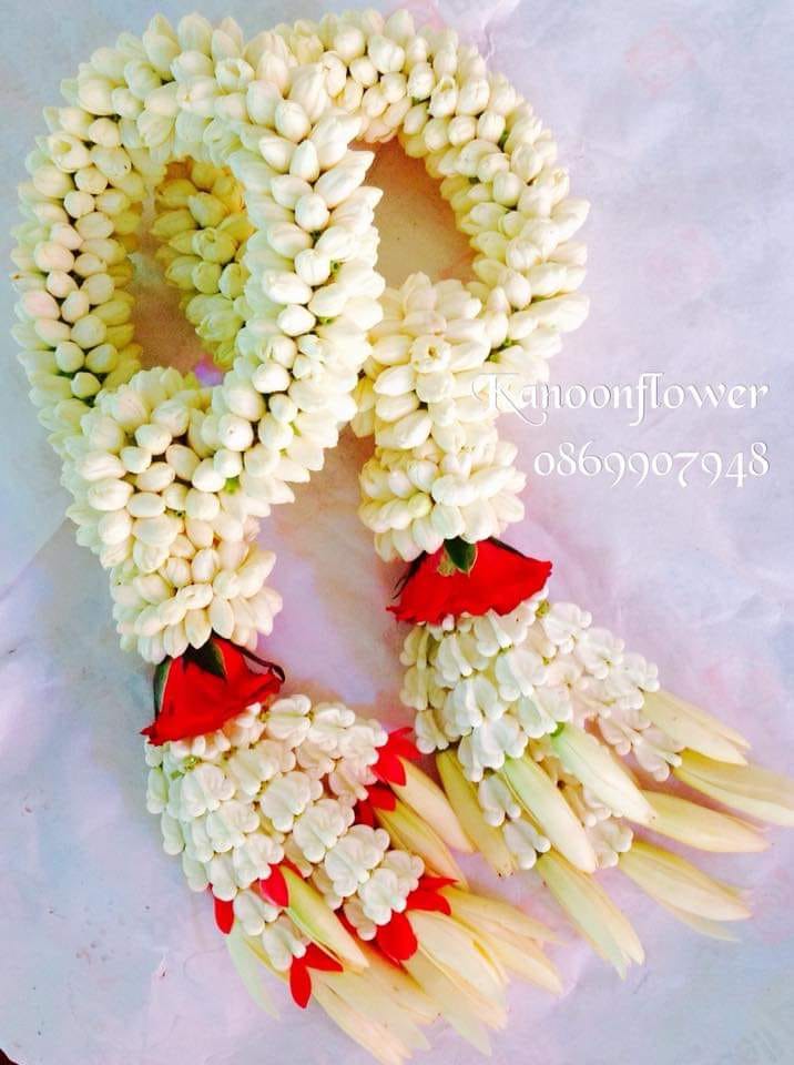 พวงมาลัยวันเเม่