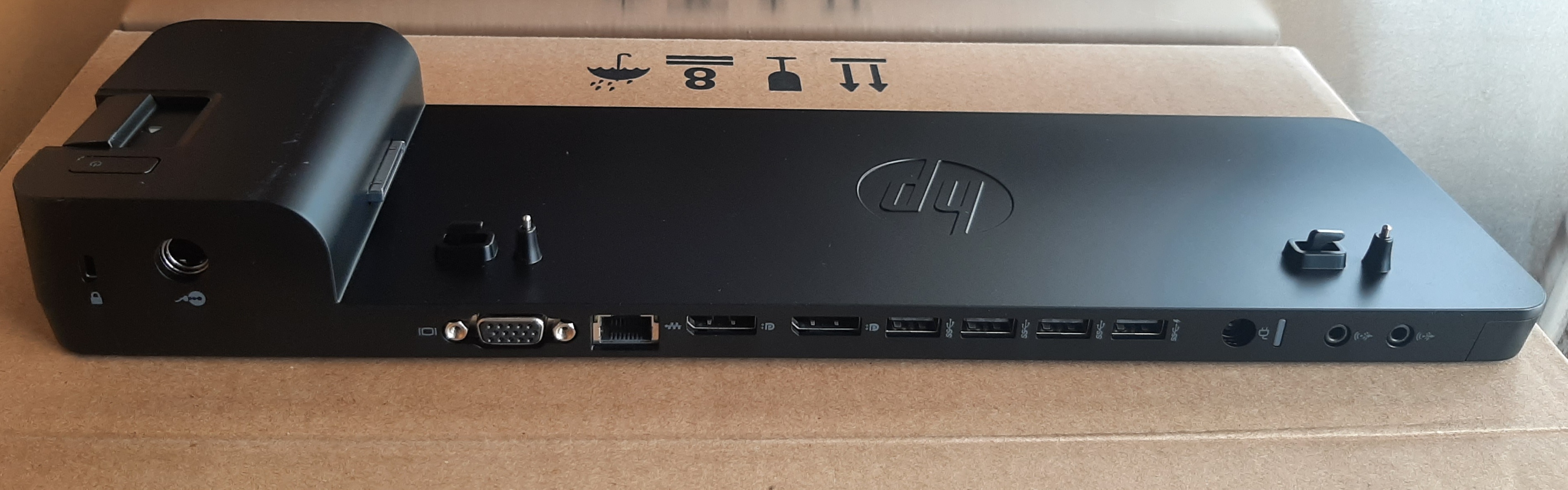 HP 2013 ultraslim docking station (D9Y32UT#ABA) มีกล่องประกันร้าน 1 วัน สภาพดี