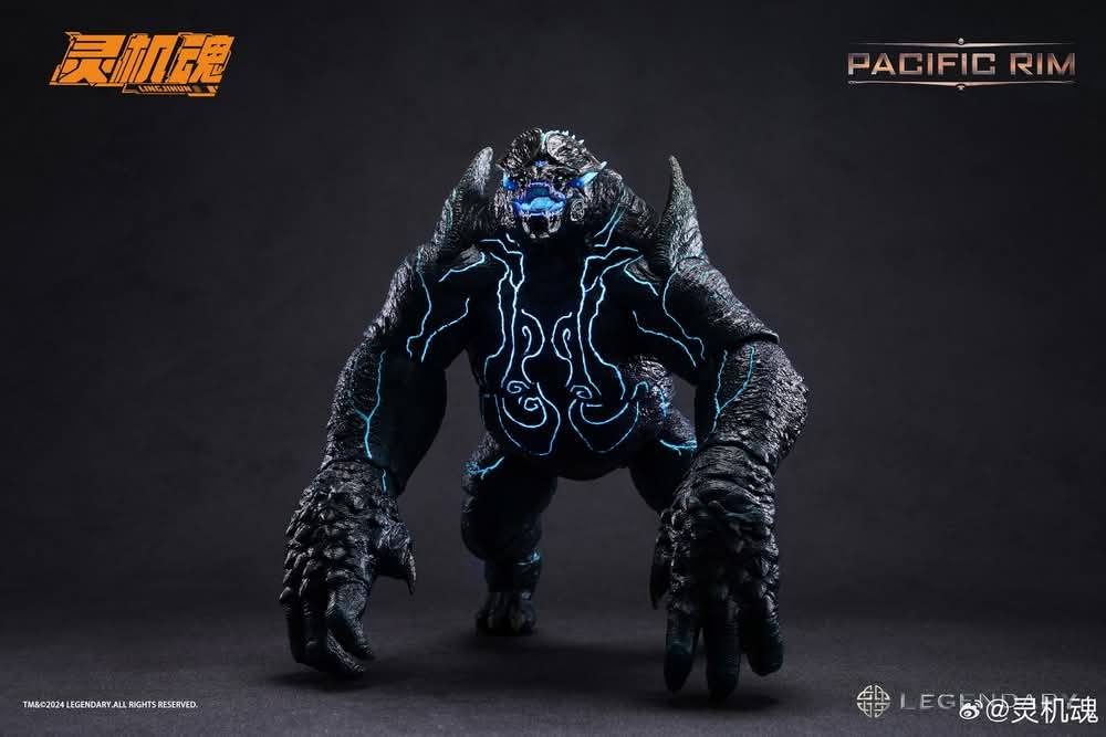 [สั่งจอง] Lingjihun : Pacific Rim - Kaiju Leatherblack (22 cm)