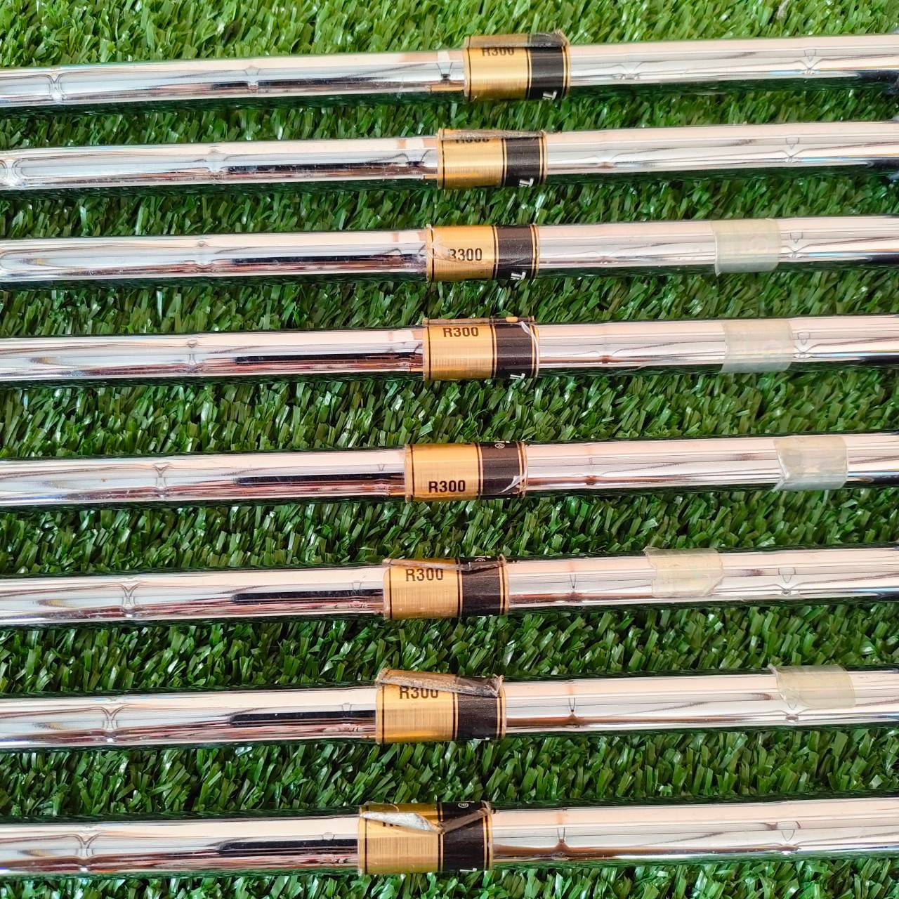 ชุดเหล็ก TITLELIST 690 MB FORGED มีเหล็ก 3-9 เเละ PW ก้าน DYNAMIC GOLD R300