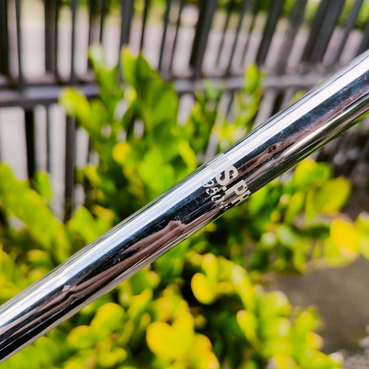 เหล็ก 8 titleist AP1 714 ก้าน NSPRO 950 FLEX R เป็นเหล็กที่ตีง่ายและคมกว่า AP2 ในเหล็กสั้นวางได้แม่นยำมาก ไม้กอล์ฟพรีเมี่ยมมือสอง ของแท้ By NakaraLuxurious