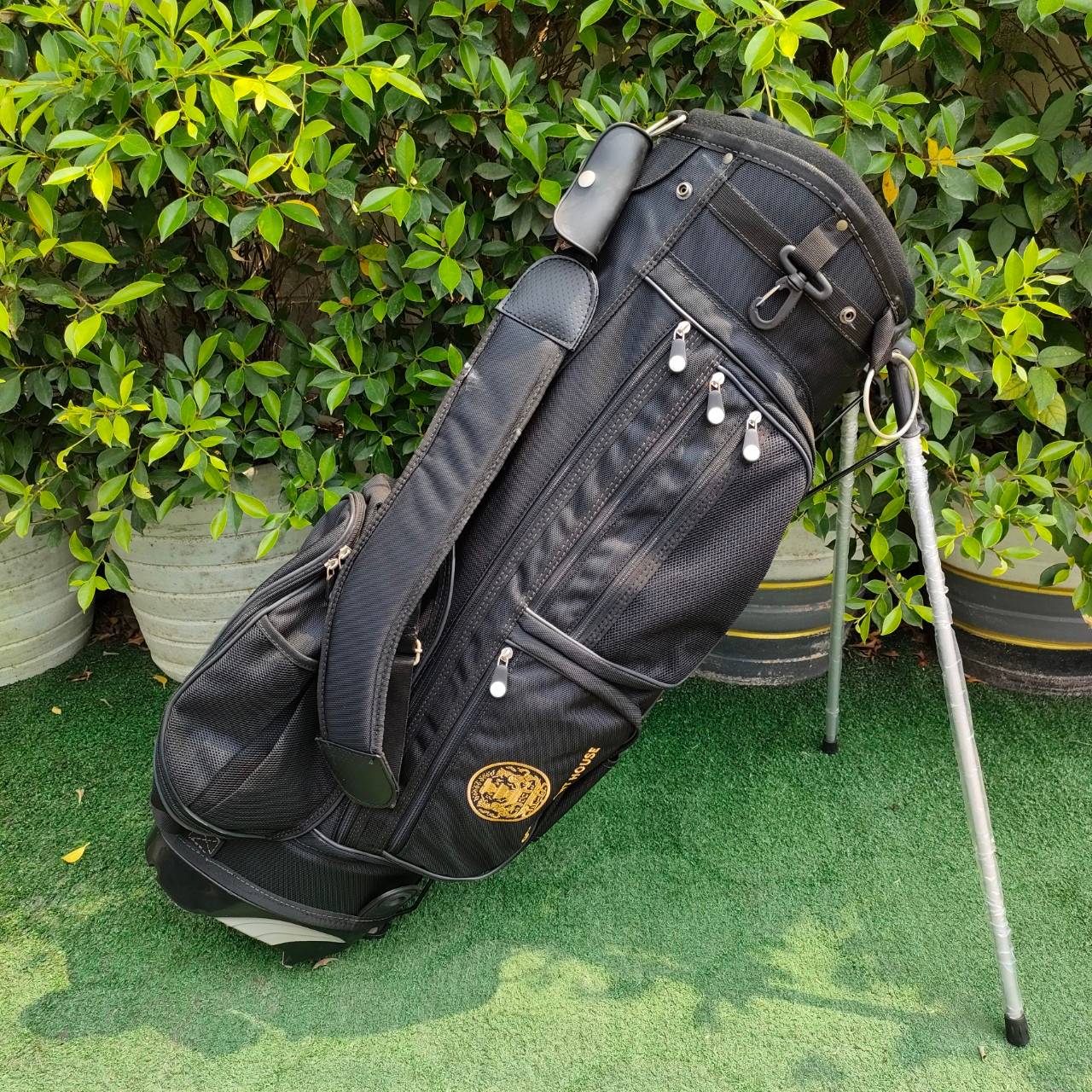 ถุงกอล์ฟขาตั้ง มือสอง ถุงสวยและแข็งแรงมากๆครับ