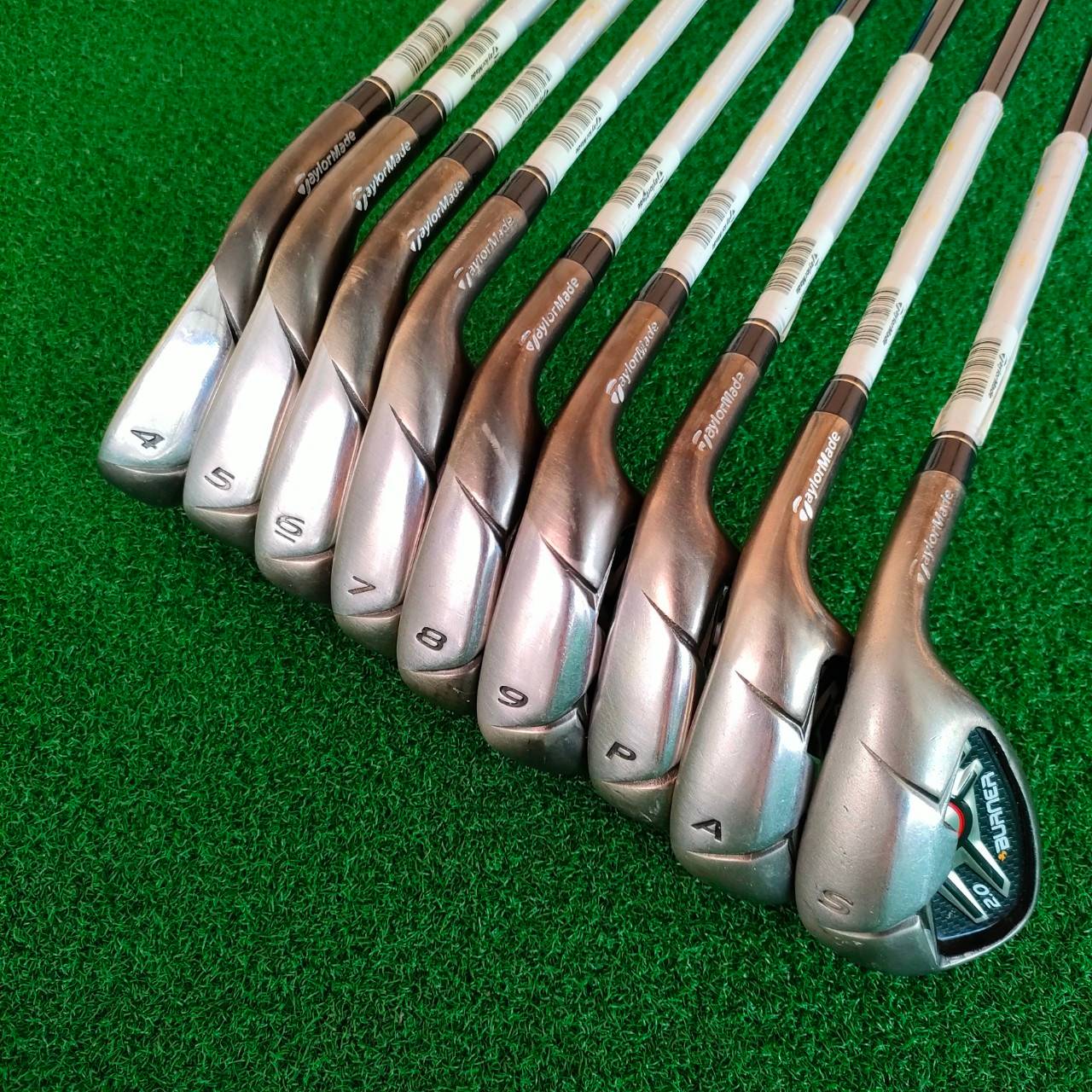 ชุดเหล็ก TAYLORMADE BURNER 2.0 มีเหล็ก 4 - 9 เเละ PW AW SW ชุดใหญ่ ได้เหล็กถึง 9 ชิ้นในชุดนี้ เป็นชุดเต็มสูบ