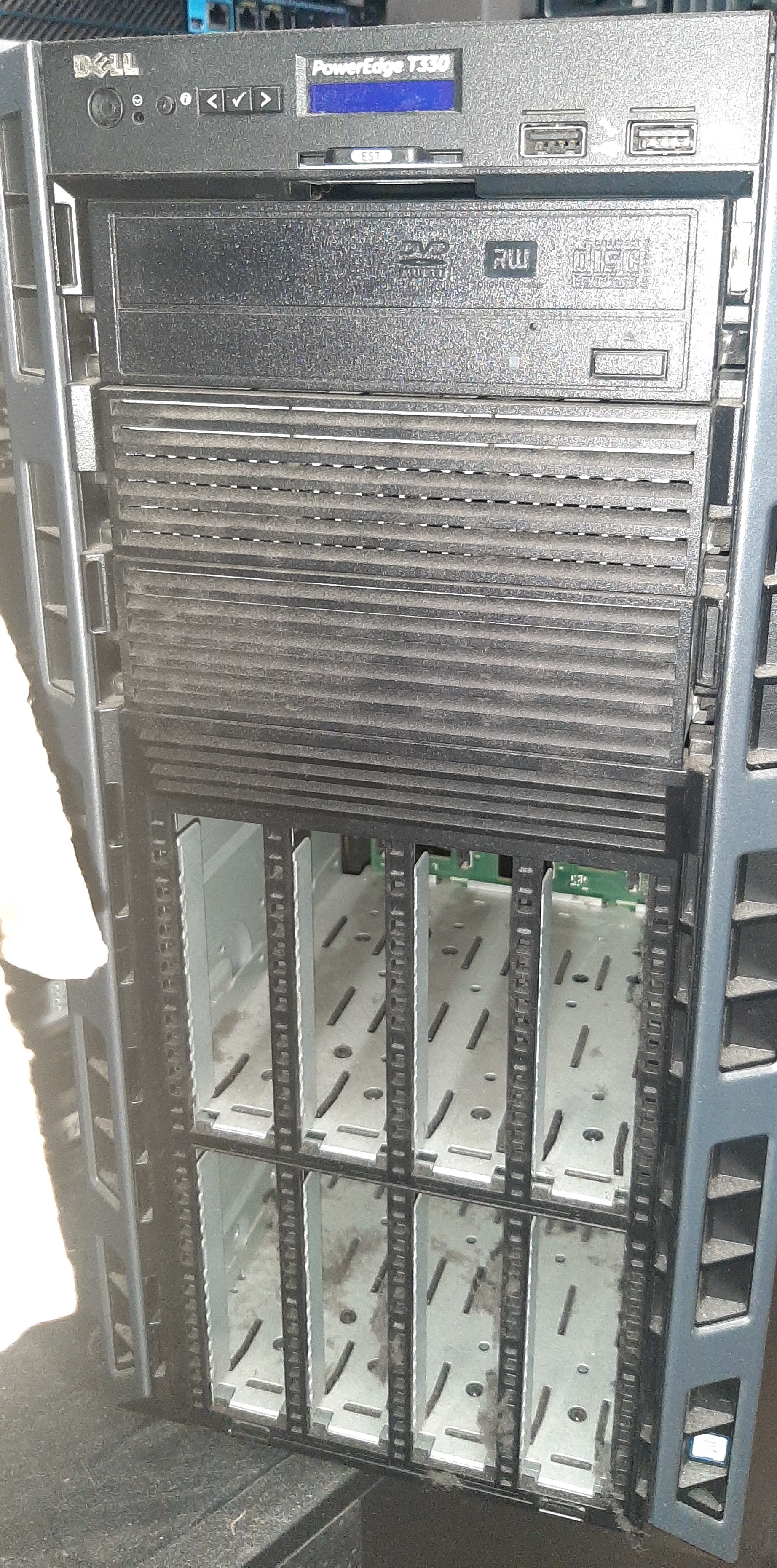 Dell T330 เซิร์ฟเวอร์ มือสอง มีประกันร้าน ดูแลดี(E3-1220v5 Ram16GB HDD500GB x8)