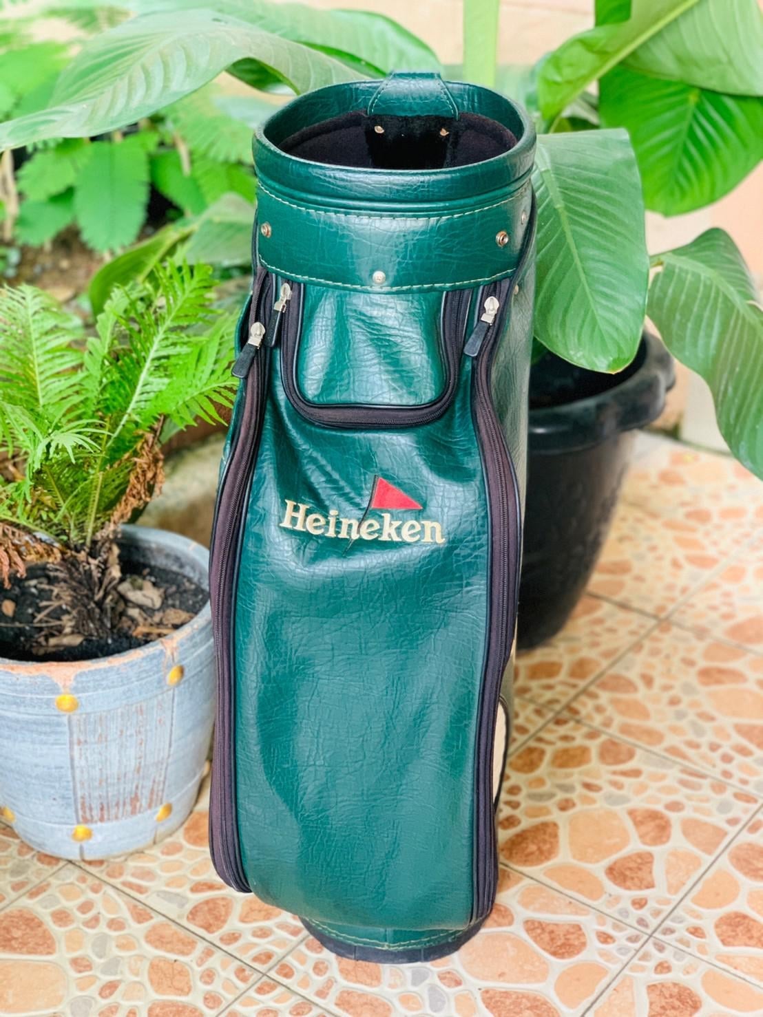 ถุงกอล์ฟหนัง HEINEKEN ใบใหญ่ 9 นิ้ว