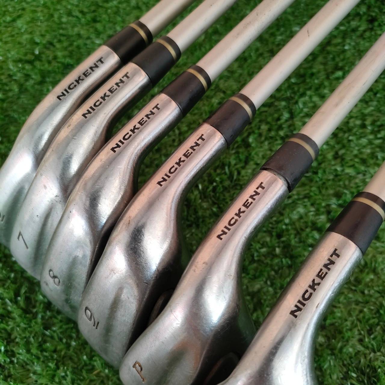 ** ไม้กอล์ฟสำหรับผู้หญิง ** ชุดเหล็ก GENEX 3DX OVERSIZE มีเหล็ก 6-9 เเละ PW SW ก้าน SPEEDRATED 75 FLEX L เหล็กตีง่าย ได้ระยะครับ