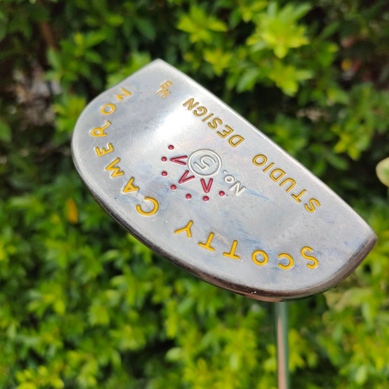 Scotty Cameron Studio Design No.5 Studio Design 5 รุ่นพิเศษที่โปรใน PGA Tour ใช้ , โดดเด่นและพัตต์ได้ดีมาก รุ่นนี้นักเก็บสะสมนิยมเก็บ!! ไม้กอล์ฟมือสอง ของแท้ BY NakaraLuxurious