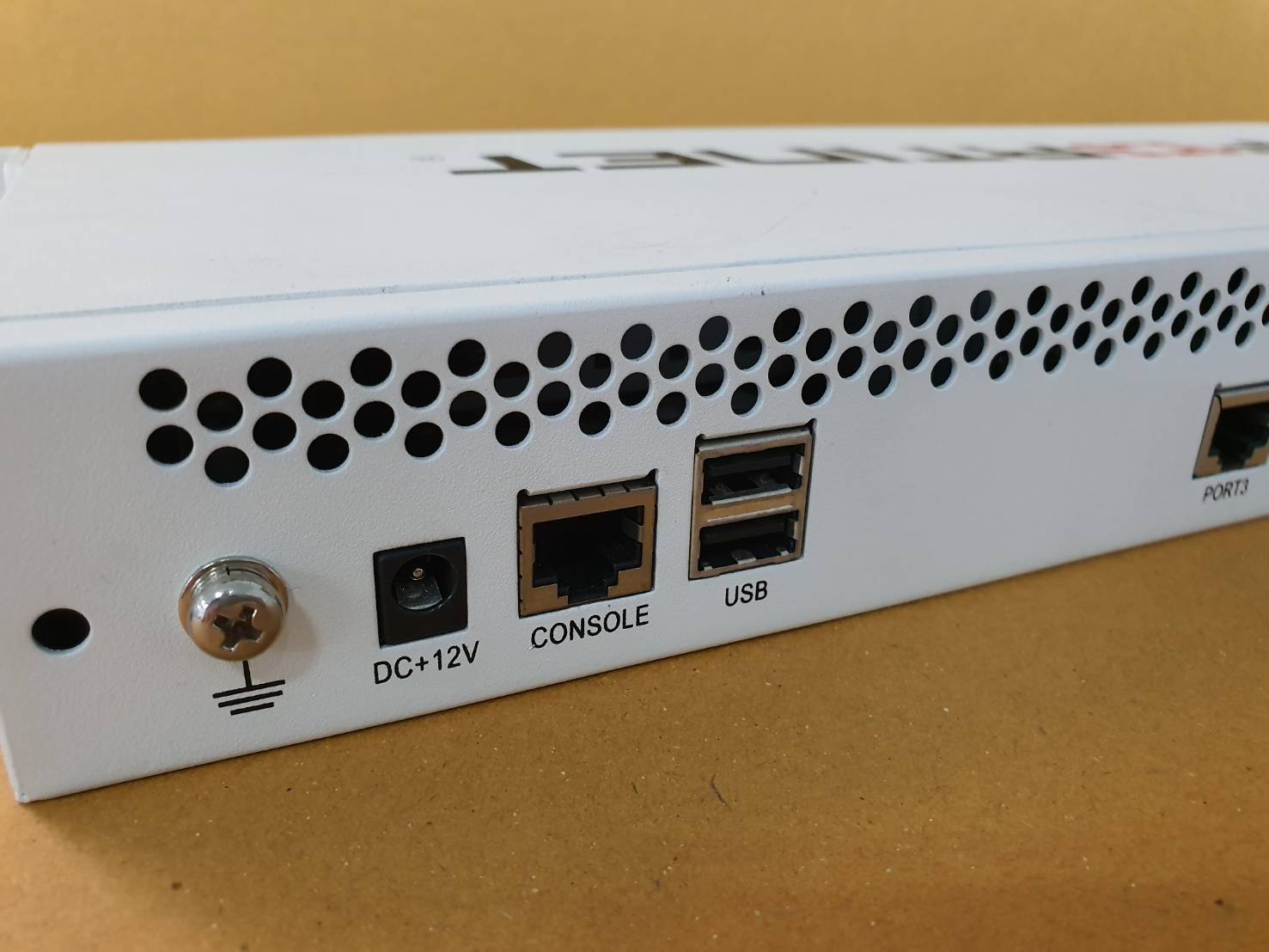 Fortinet FortiAnalyzer 100C Network Security