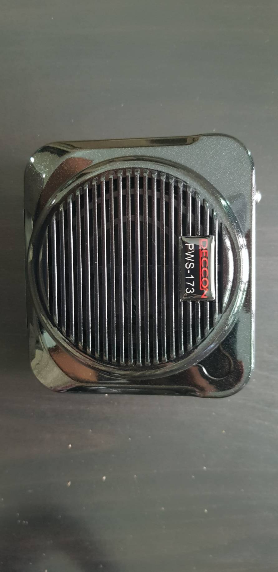 DECCON เครื่องเสียงพกพามีไมโครโฟนพร้อมใช้งาน คาดเอว รองรับการเปิดเพลง MP3 ผ่าน USB