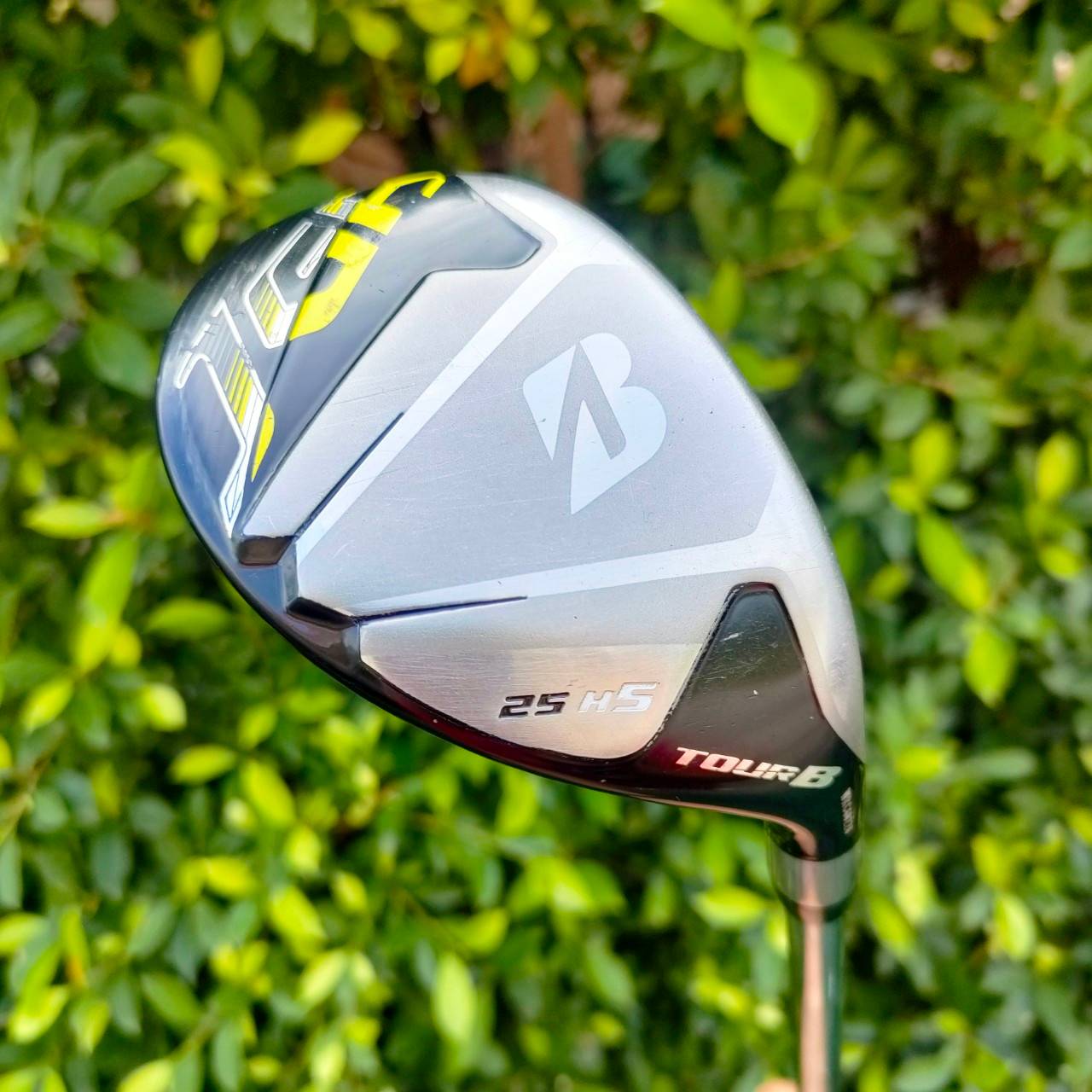 HYBRID BRIDGESTONE TOUR B JGR องศา 25 ก้าน N.S.PRO 850 GH FLEX S ก้านเหล็กเบามาก แต่ตีแม่นกว่ากราไฟต์ ไม้กอล์ฟมือสอง ของแท้ BY NakaraLuxurious