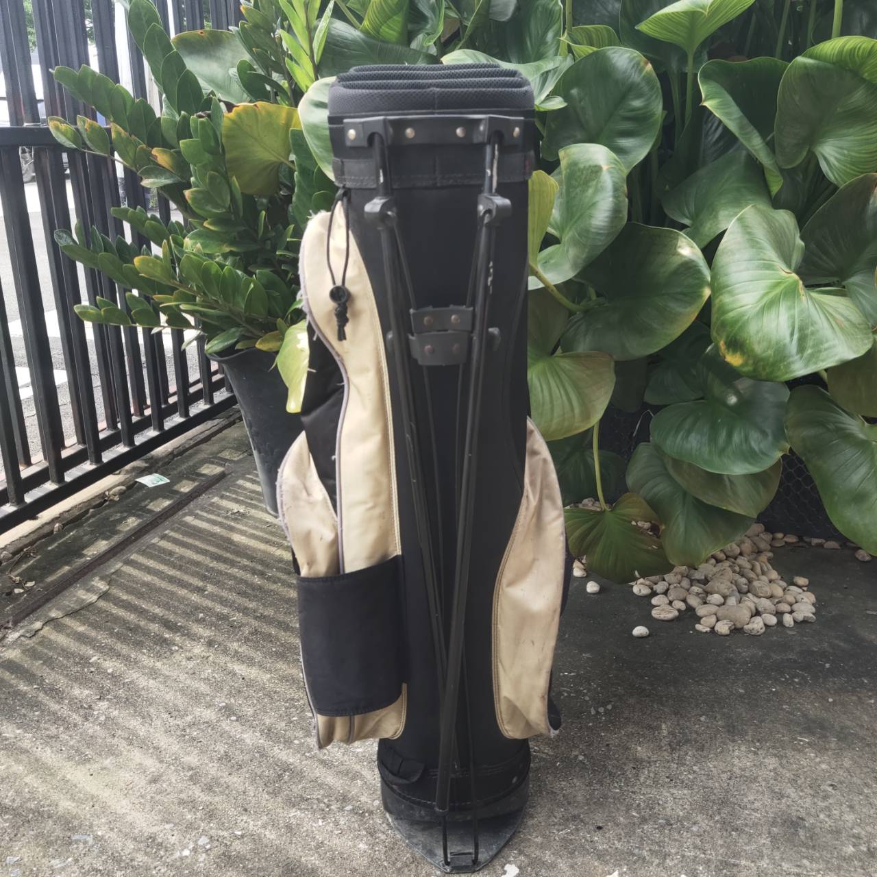 ถุงกอล์ฟ RALLIART มือสอง ของแท้ ถุงขาตั้ง หายาก แท่มากๆเลยค่ะ