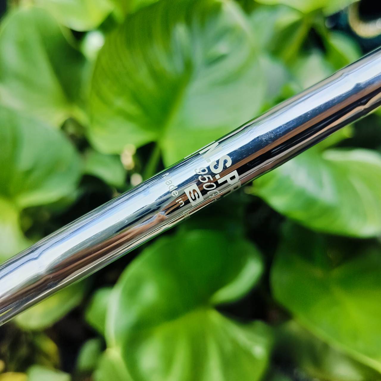 WEDGE PROTEC องศา 56 เป็นสุดยอด WEDGE ที่ไม่เหมือนใคร โดยใช้ DUAL MUSCLE ด้านหลัง ทำให้ทั้งชิพง่ายขึ้นอย่างมากและ ยังคงความแน่นๆ และสปินแบบจัดๆ เป็นงานระดับพรีเมี่ยมสุดๆ JAPAN ไม้กอล์ฟพรีเมี่ยมมือสอง ของแท้ By NakaraLuxurious