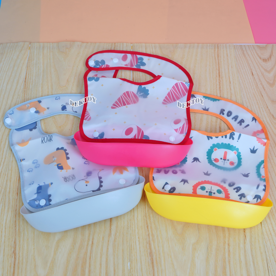 Gracekids เกรซคิดส์ ผ้ากันเปื้อนพลาสติกมีที่รองอาหาร กันเปื้อนเด็ก PVC ปรับขนาด2ระดับ