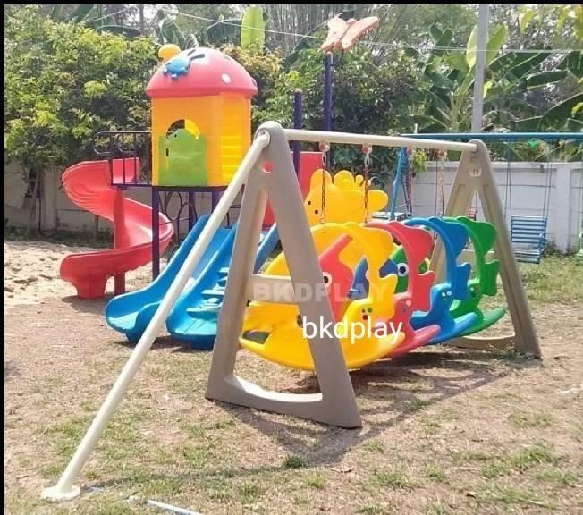 ชิงช้าปลา4ที่นั่ง ชิงช้าพลาสติก โครงขาแข็งแรงยึดพื้น ,เครื่องเล่นสนาม ของเล่นเด็ก สนามเด็กเล่น pre order