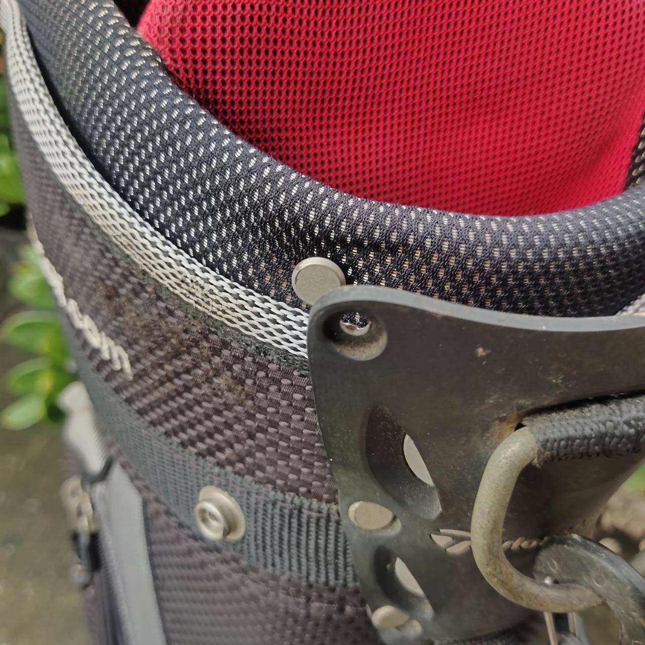 ถุงกอล์ฟ TaylorMade RAC มือสอง ถุงกอล์ฟดีไซน์เรียบ เท่ มีสไตล์ ฟังก์ชันครบ พร้อมลุยทุกสนาม