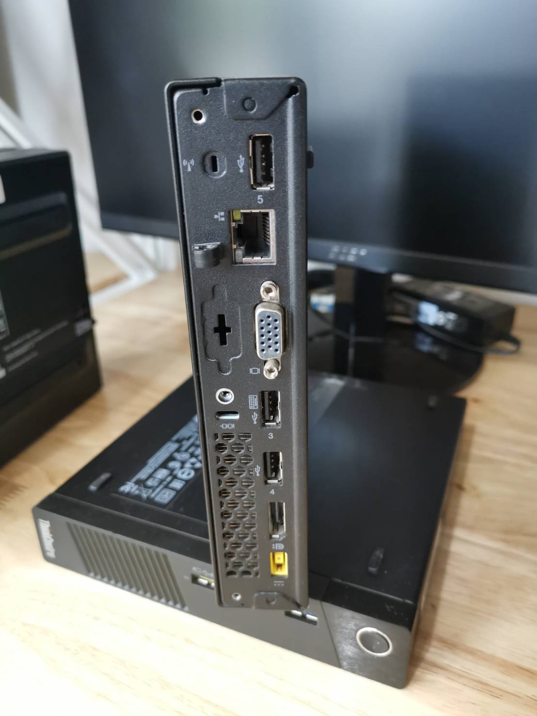 PC Mini Lenovo ThinkCentre M73 Tiny คอมพิวเตอร์ ตั้งโต๊ะ ขนาดเล็ก ประหยัดไฟ
