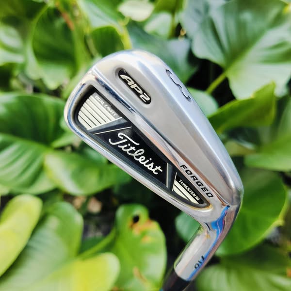 เหล็ก 3 Titleist AP2 FORGED ก้าน ALDILA "BY YOU" FLEX R ก้านสุดพรีเมี่ยม ตีดีมาก ราคาแพง AP2 ตีง่าย และตีไกล ได้ระยะ เนื้อ FORGED พรีเมี่ยม นุ่มมาก ไม้กอล์ฟพรีเมี่ยมมือสอง ของแท้ By NakaraLuxurious