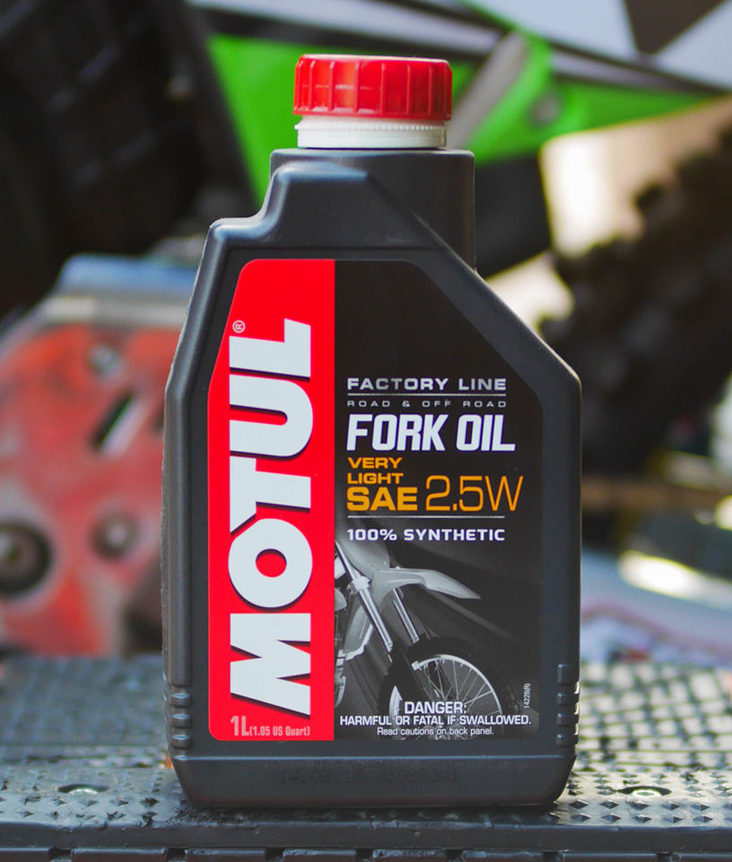 น้ำมันโช้คหน้า Motul Fork Oil Factory Line 2.5W 5W 7.5W 10W