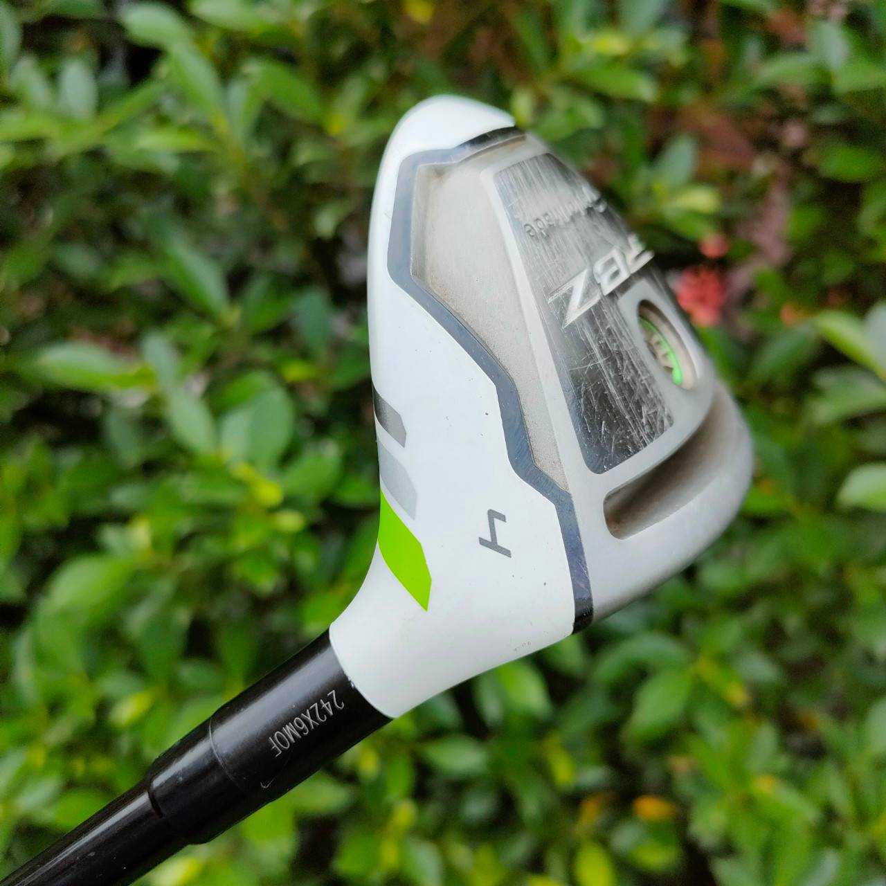 HYBRID4 TAYLORMADE RBZ องศา 22 ก้าน ROCKETBALLZ FLEX S ตีง่าย เสียงเพราะๆ ร่องตรงก่อนถึงหน้าไม้ ผลักดันพลังของลูกได้ดีมาก แม่นธงครับ
