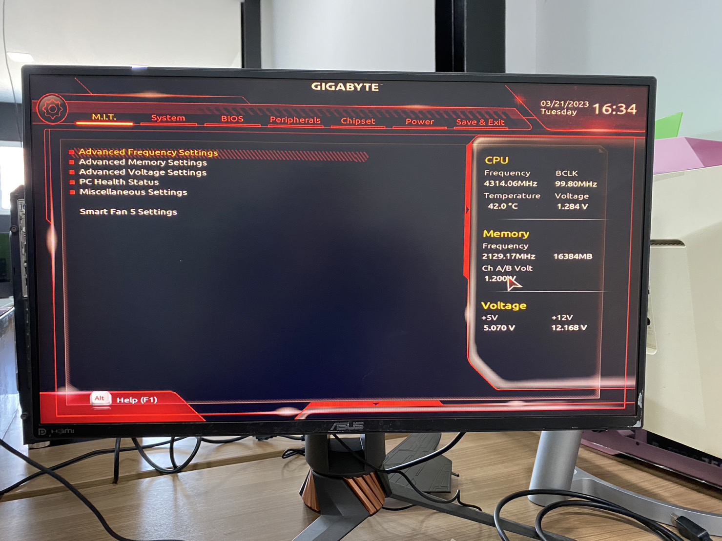 PC Gameming Case Xigmatek poseidon คอม สำหรับ เล่นเกมส์ ออกแบบ