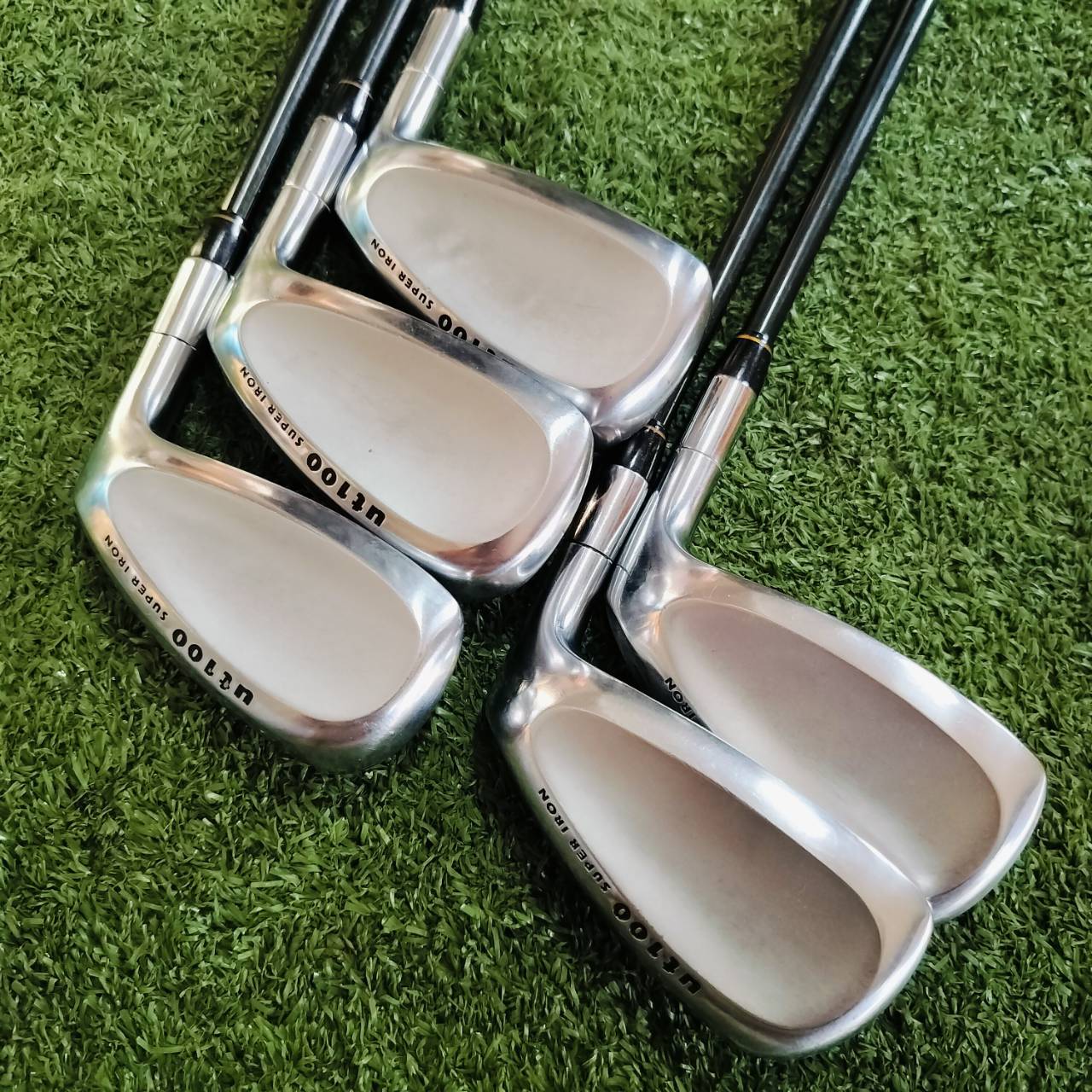 ชุดเหล็ก Finest Instrument PRGR Dream Iron PRGR egg Luxury 5 piece set เป็นชุดเหล็กสั้น มีเหล็ก 7-9 เเละ PW AW ก้าน DATA065 WT-67 Tq-3.1 Kp-H วัสดุพรีเมี่ยมญี่ปุ่น ไม้กอล์ฟมือสอง ของแท้ BY NakaraLuxurious