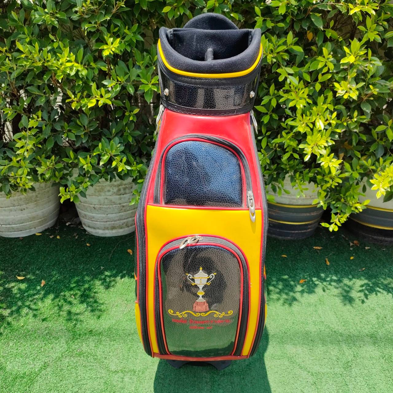 ถุงกอล์ฟ นิติโดม มือสอง ถุงหนังแก้ว ถุง TOUR ใบใหญ่ครับ