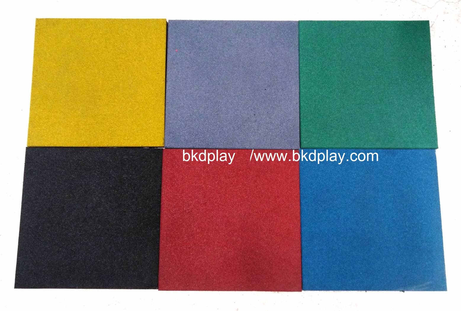 แผ่นยาง EPDM ราคาต่อ1ตร.ม. 4แผ่น แผ่นยางสังเคราะห์ ,แผ่นปูกันกระแทก,แผ่นปูพื้นสนามเด็กเล่น, พื้นยางEPDM ,ปูสนามเด็กเล่น,สนามกีฬา ห้องฟิตเนส พร้อมส่ง ราคาโรงงาน มีสีดำ เทา น้ำเงิน เหลือง แดง เขียว