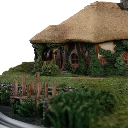 [สั่งจอง]Weta Workshop : The Green Dragon Inn (The Lord of the Rings)