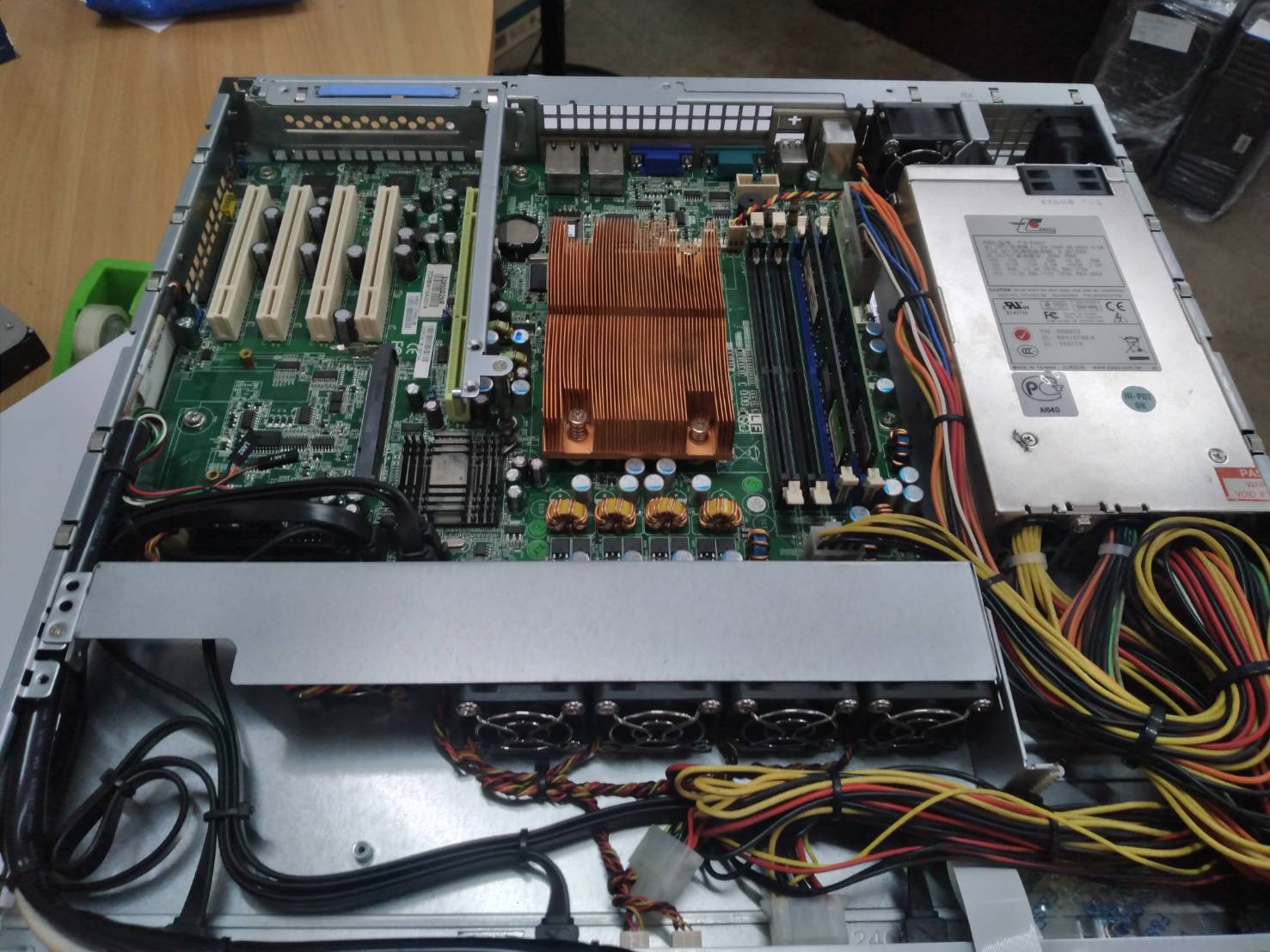 Server ประกอบ AMD ราคาประหยัดเหมาะทำ lab