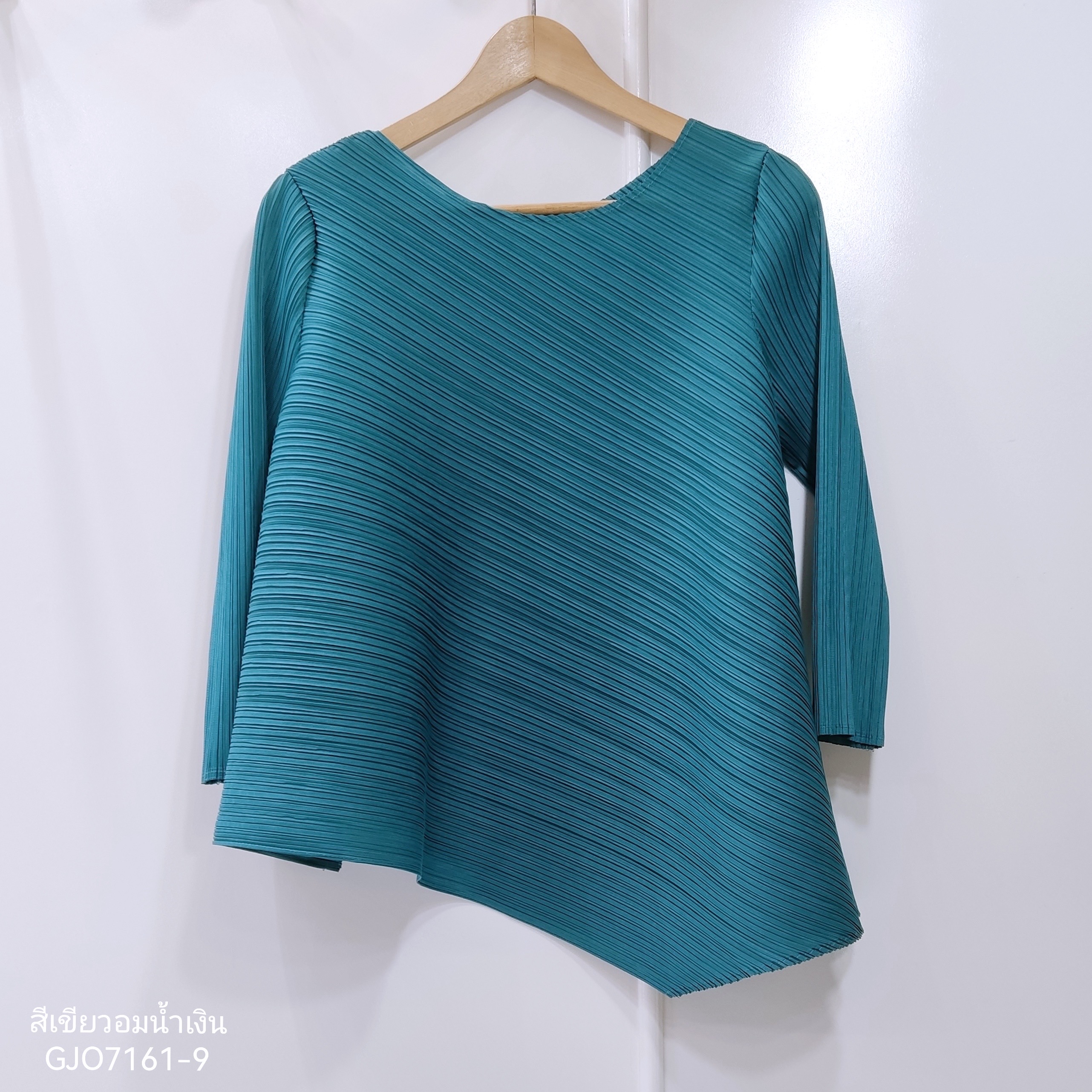 อก 38 นิ้ว 2MUAY รุ่น GJO7161 เสื้อพลีทงานคุณภาพ เสื้อผู้หญิง 13สี FREE SIZE HALF SLEEVE ASYMMETRIC PLEATED TOP
