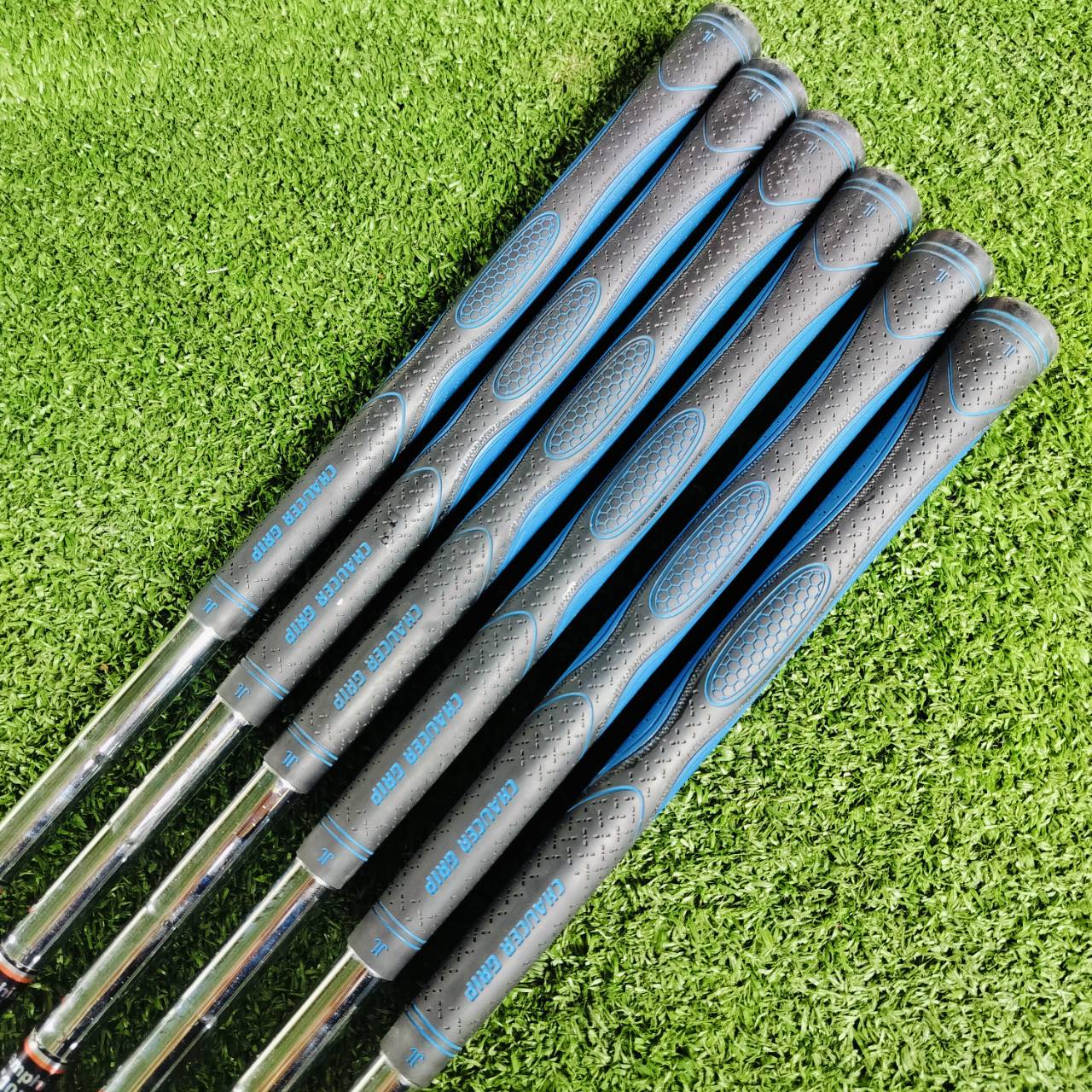 ชุดเหล็ก Callaway X-18 PROSERIES เป็นชุดเหล็กรุ่นดังมากๆ ก้านเสียบทะลุ และผ่าแฉกสวยมาก ก้านเดิมๆทั้งหมด ไม้กอล์ฟพรีเมี่ยมมือสอง ของแท้ By NakaraLuxurious