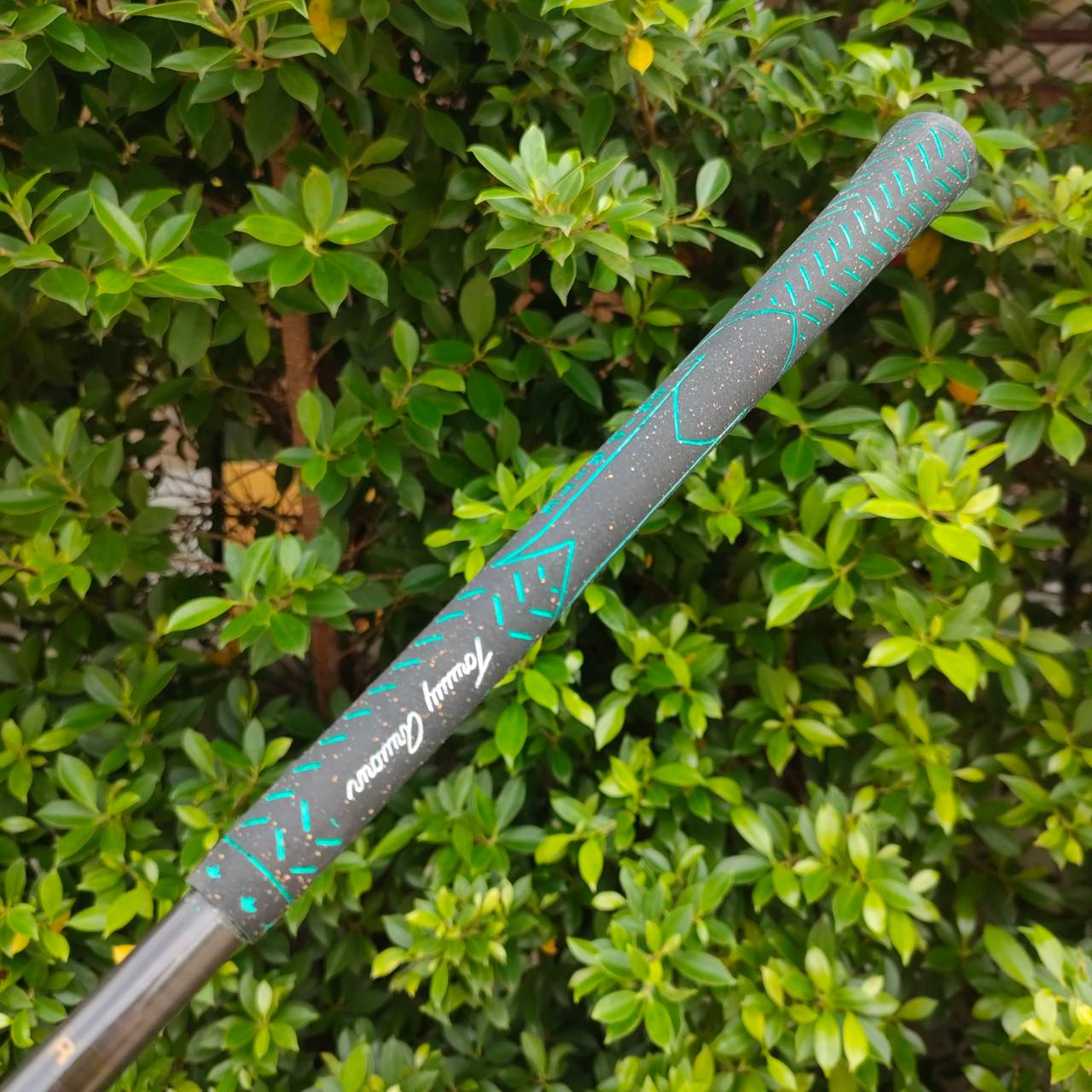 ชุดเหล็ก TOMMY ARMOR 845S SILVER SCOT ของใหม่!! มีเหล็ก 3-9 เเละ PW SW ก้าน G-FORCE FLEX R เป็นนวัตกรรมใหม่เอกสิทธิ์ PAT PEN ใบไม่ใหญ่มาก แต่ตีแล้วง่ายแบบสุด!! ไม้กอล์ฟมือหนึ่ง ของแท้ BY NakaraLuxurious