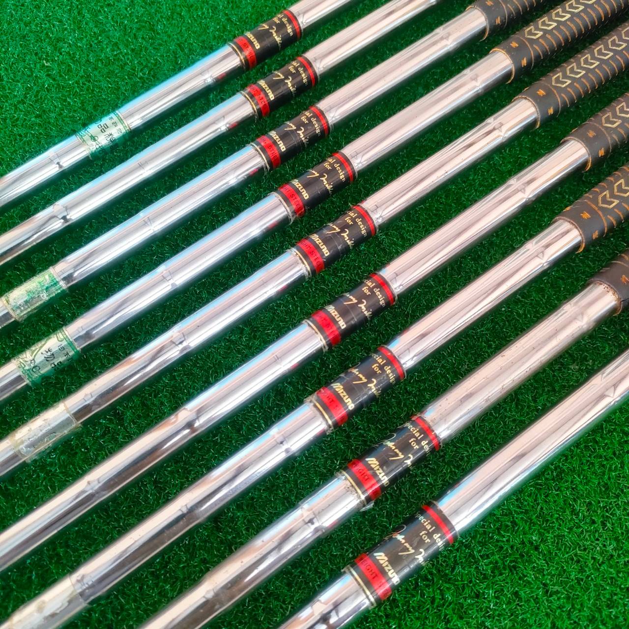 ชุดเหล็ก MIZUNO THE PROFESSIONAL มีเหล็ก 3-9 เเละ PW SW ก้าน MIZUNO เดิมๆ สวย เหล็ก FORGED JAPAN
