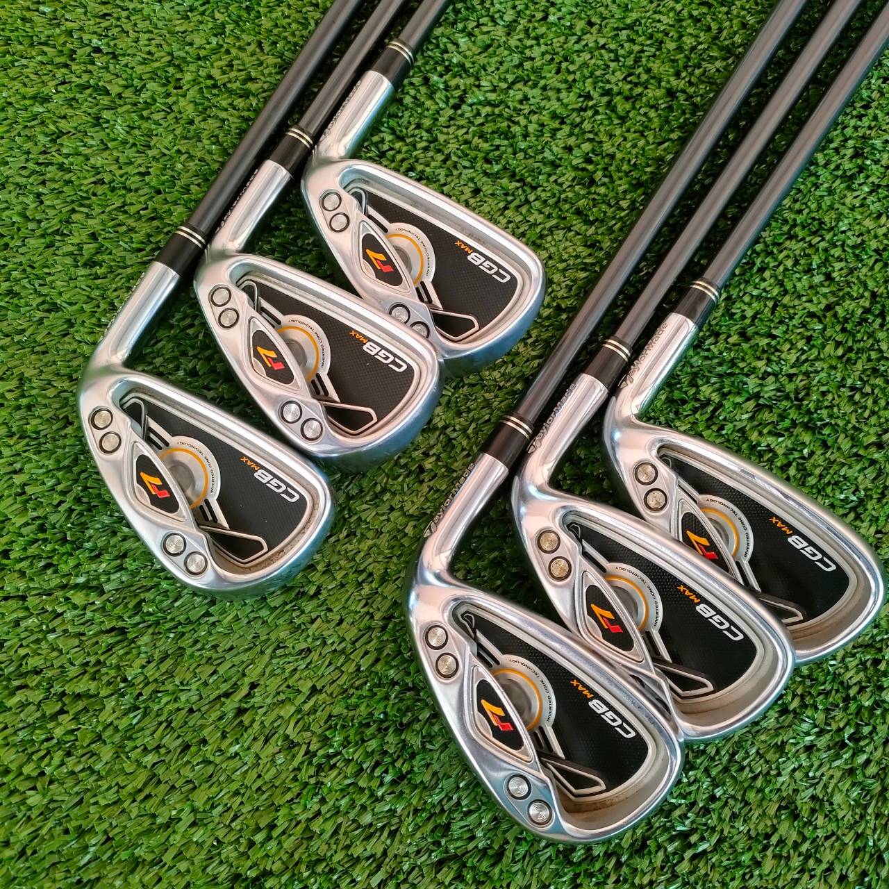 ชุดเหล็ก TAYLORMADE r7 CGB MAX หน้าเด้งมาก มีเหล็ก 5 - 9 เเละ PW ก้าน RE*AX SUPERFAST FLEX R เหล็กตีไกลมาก ตีง่ายมากๆ สุดยอดคุณถาพเต็ม MAX