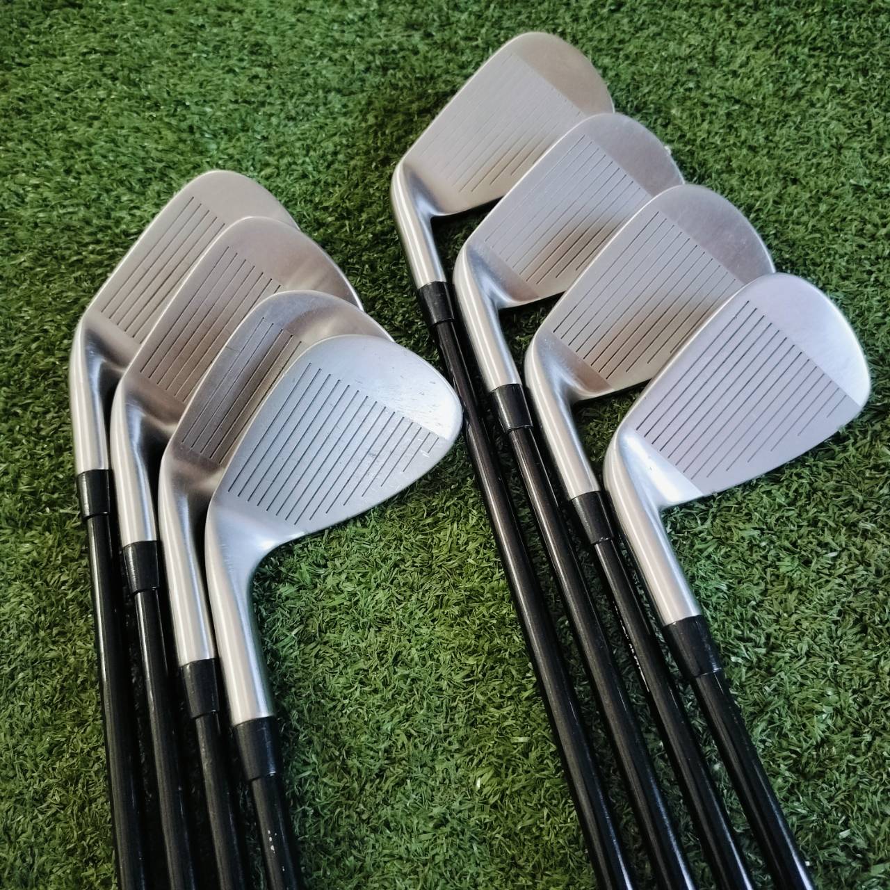 ชุดเหล็ก KASCO SUPER ROCKETS SR-i2 มีเหล็ก 5 6 7 8 9 P เเละมี WEDGE ใบเบลด มาให้แล้วอีกสองตัวคือ A52 และ S56 ค่ะ ไม้กอล์ฟพรีเมี่ยมมือสอง ของแท้ By NakaraLuxurious