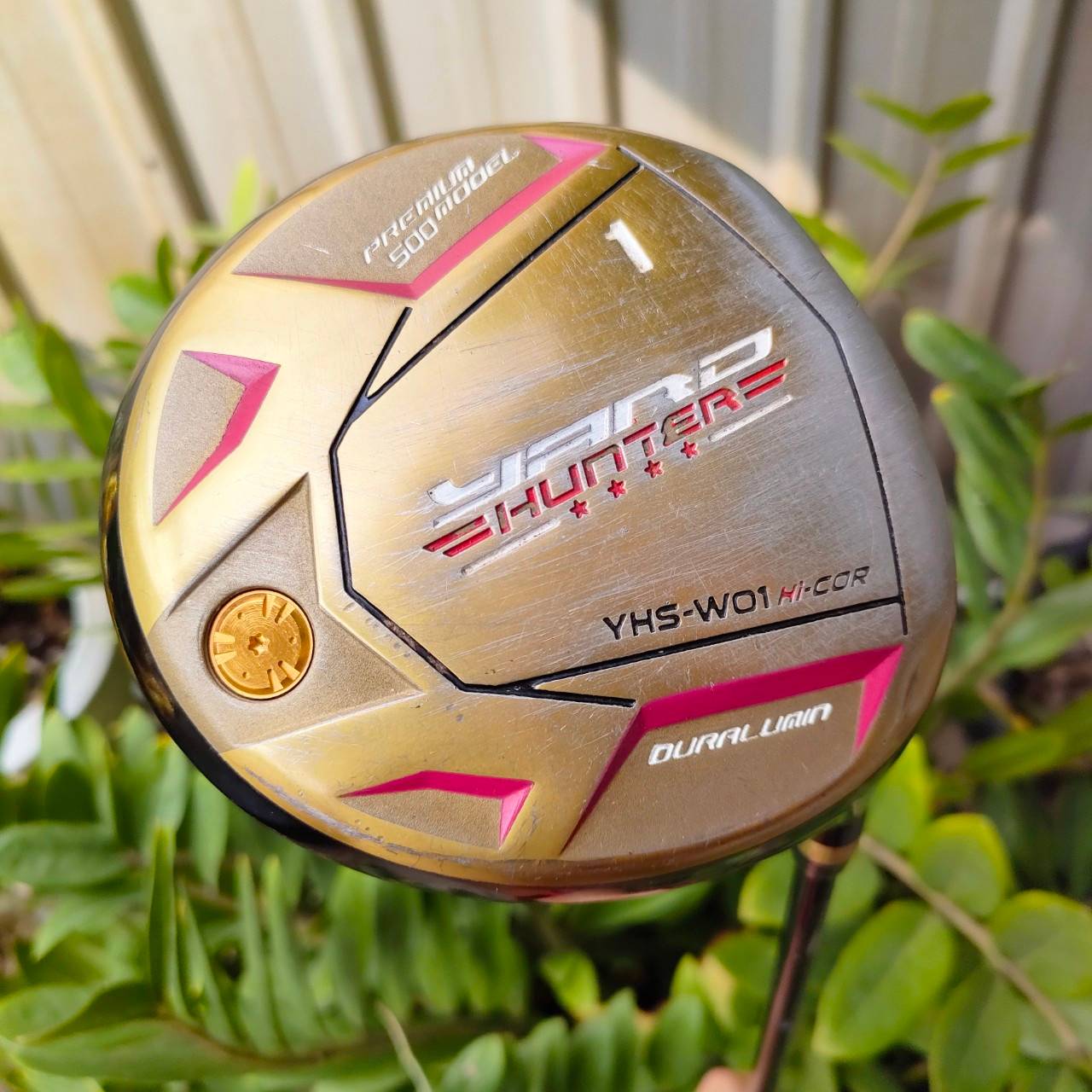 *** มีรอบบุ๋มสองจุด*** DRIVER YARD HUNTER YHS-WO1 HI-COR ก้าน YARD HUNTER FLEX R ไม้หน้าเด้ง (ผิดกฏ) จากญี่ปุ่น ไม้กอล์ฟพรีเมี่ยมมือสอง By NakaraLuxurious