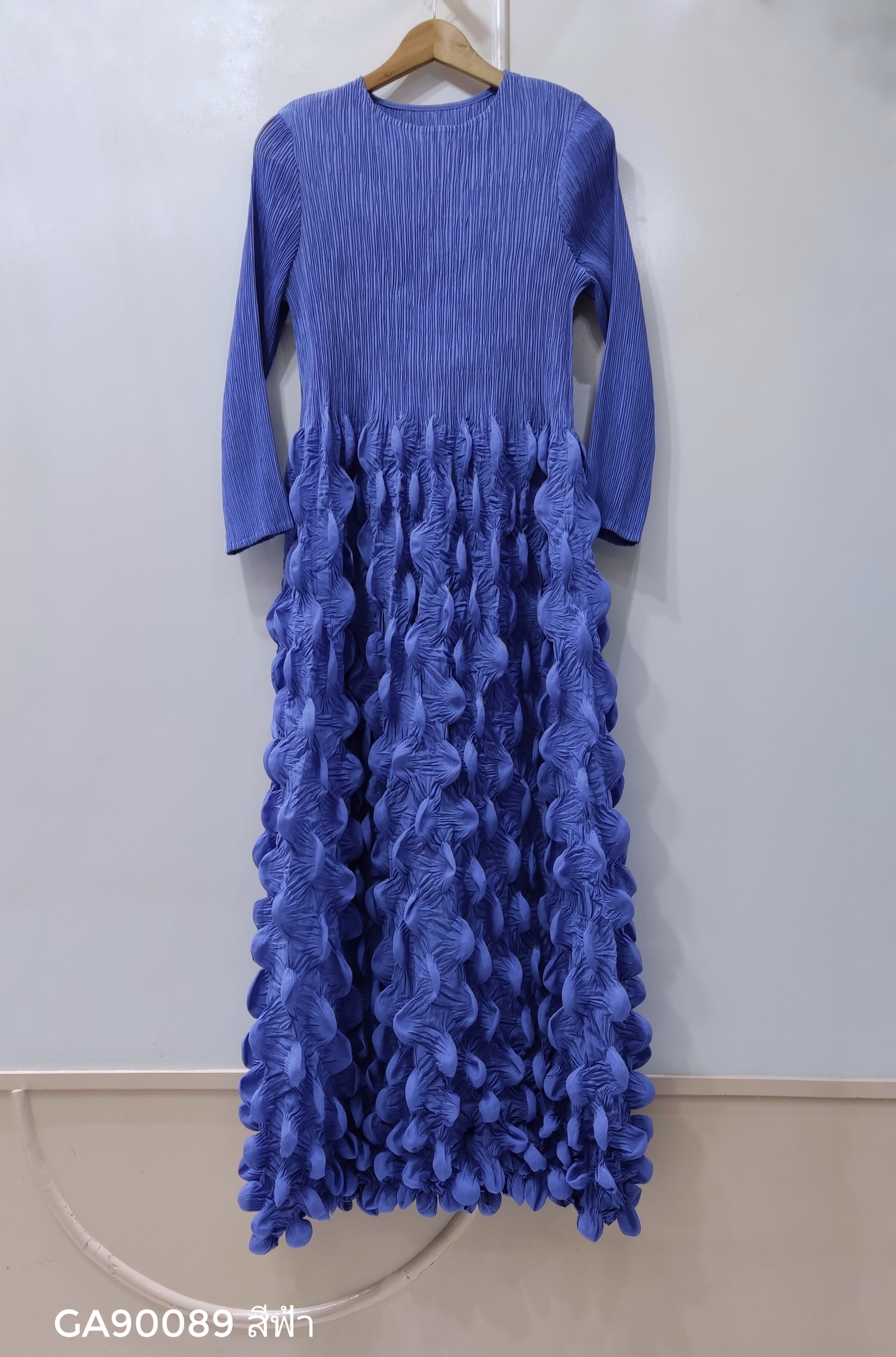 อกถึง 50 ยาว 51 นิ้ว 2MUAY รุ่น GA90089 เดรสอัดพลีทผ้าเนื้อ Matte LONG SLEEVE BUBBLE PLEATED DRESS 5 สี FREE SIZE