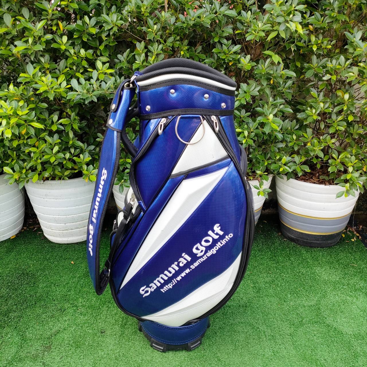 ถุงกอล์ฟ SAMURAI GOLF หนังเเก้ว มือสอง สวยมากๆ สภาพสวยนางฟ้าเลยครับ แบบว่าพลาดไม่ได้ ราคาโดนมาก