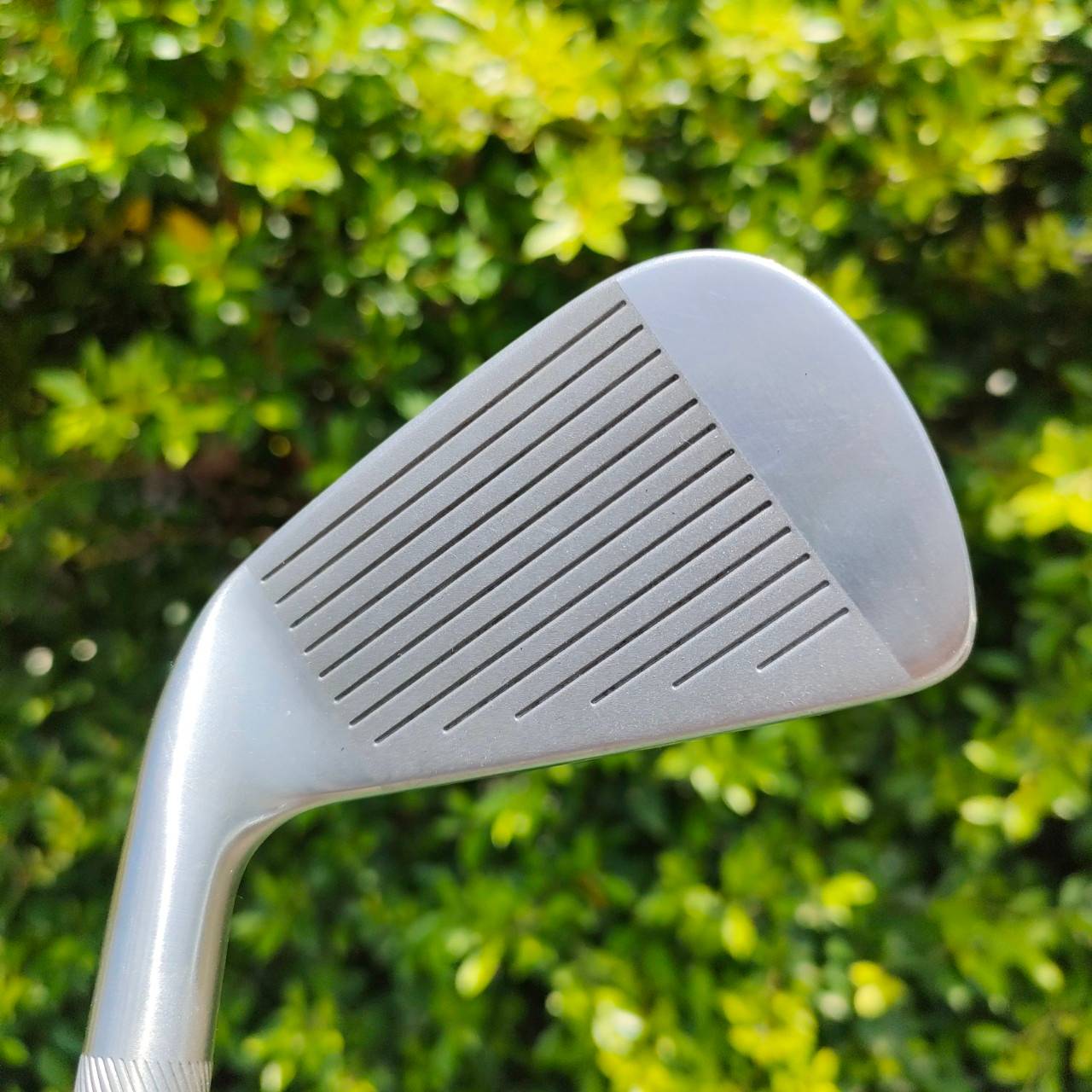 ชุดเหล็ก TITLEIST 762 DCI มีเหล็ก 3-9 เเละ PW ก้าน DYNAMIC GOLD R300 สภาพสวยมาก เหล็กคม ตีมันส์สุดๆ ได้ 8 ชิ้น สวยๆเลยครับ ตีไม่ยาก มี CAVITY ครับ วัสดุดีมากๆครับ