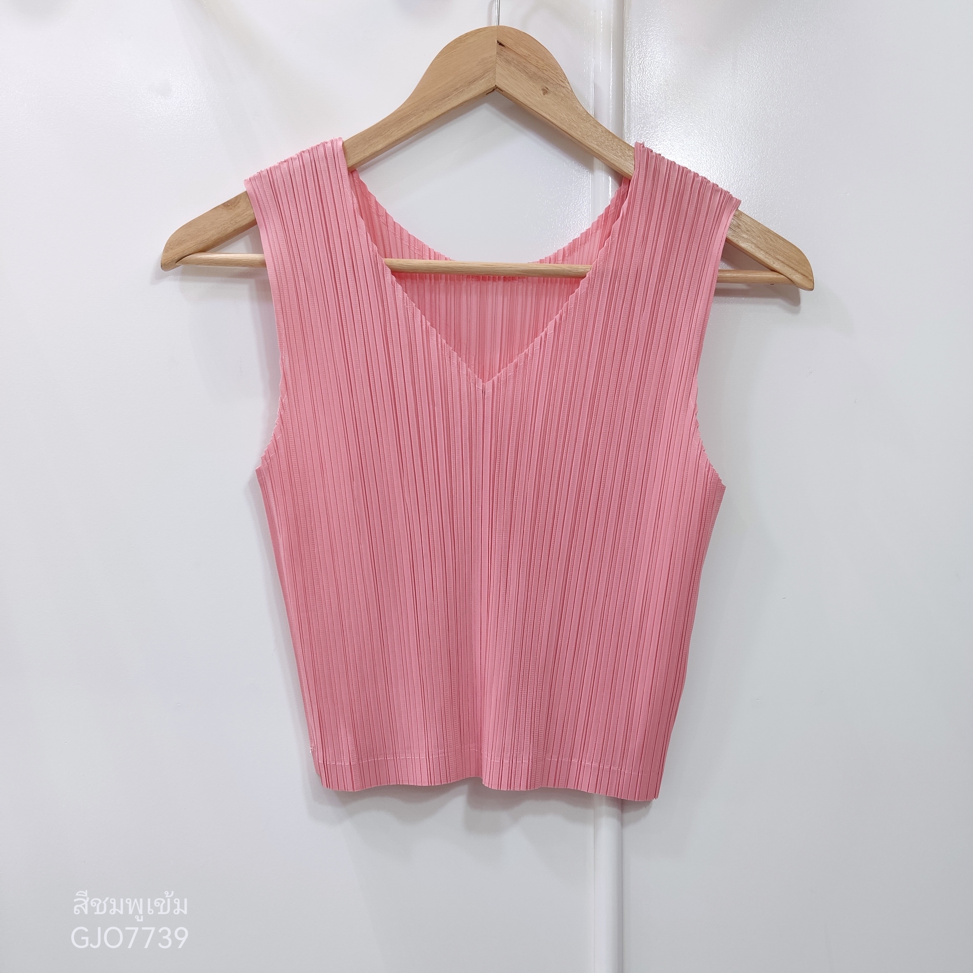 ยาว 16.5นิ้ว 2MUAY BASIC รุ่น GJO7739 SLEEVELESS V NECK CROP PLEATED TOP เสื้ออัดพลีทงานคุณภาพ เสื้อครอป 13สี FREE SIZE