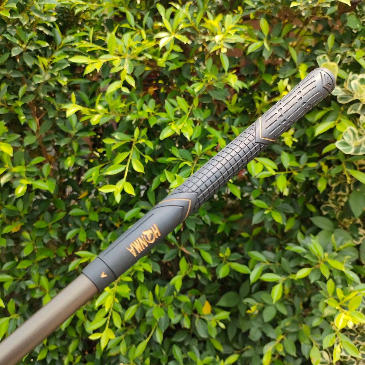 ** ไม้กอล์ฟสำหรับผู้หญิง ** DRIVER HONMA LB-300 TITANIUM HEAD ก้าน FEATHER WEIGHT FLEX L ก้าน 2 ดาว คุณผู้หญิงเหมาะมากๆ พรีเมี่ยมญี่ปุ่น สีสวย ตีง่าย เบาสบาย ก้านดีมาก